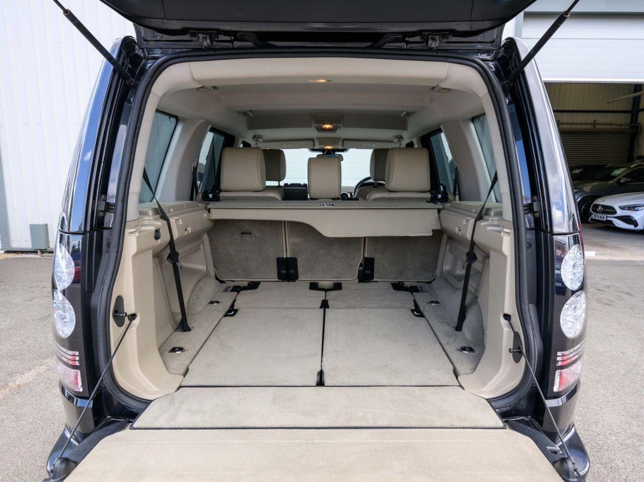 Land Rover Discovery view 12