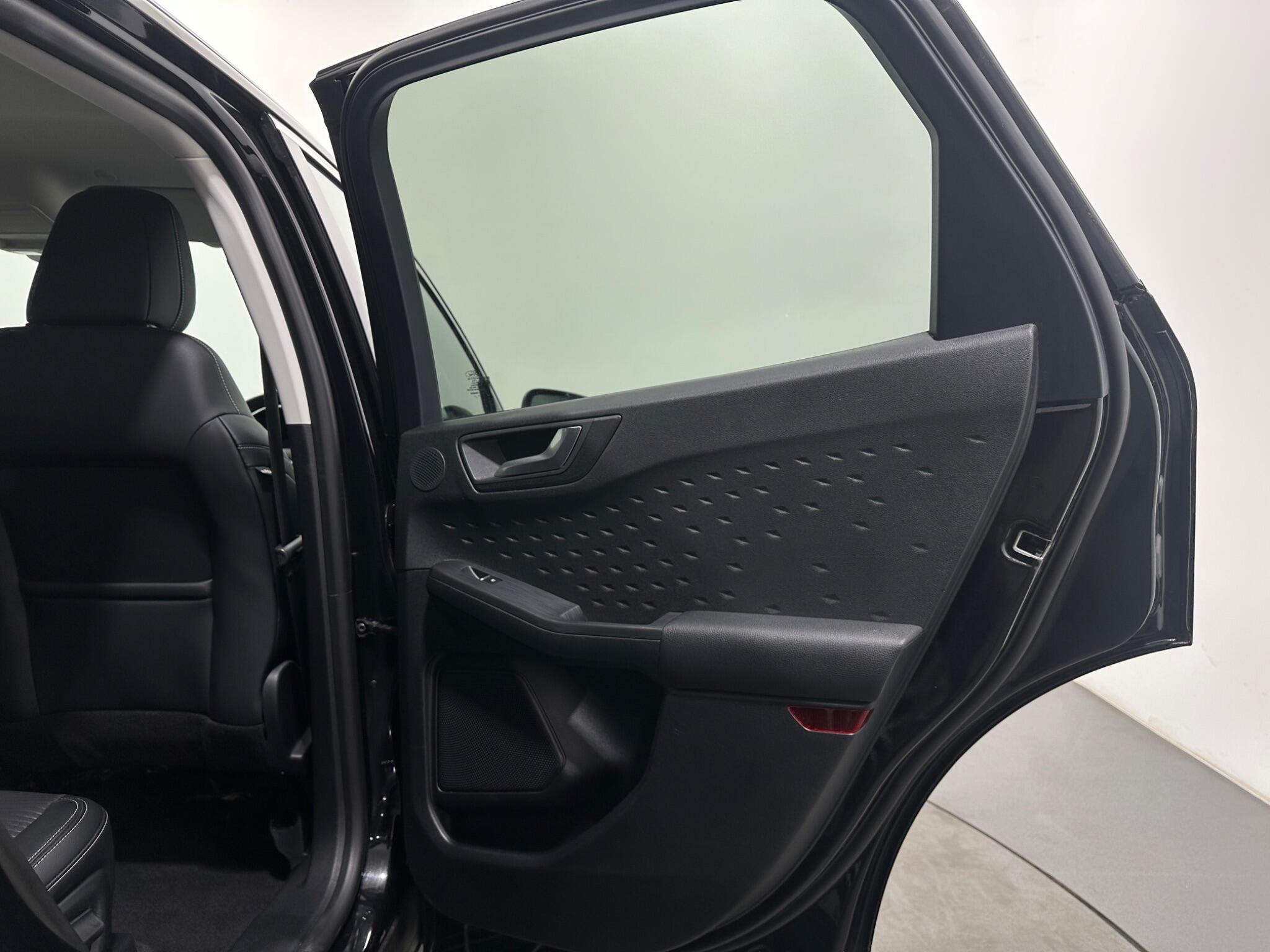 Ford Kuga view 41
