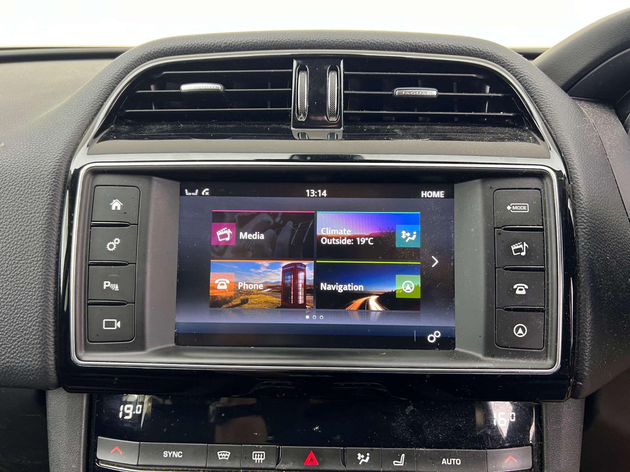 Jaguar F-Pace view 36