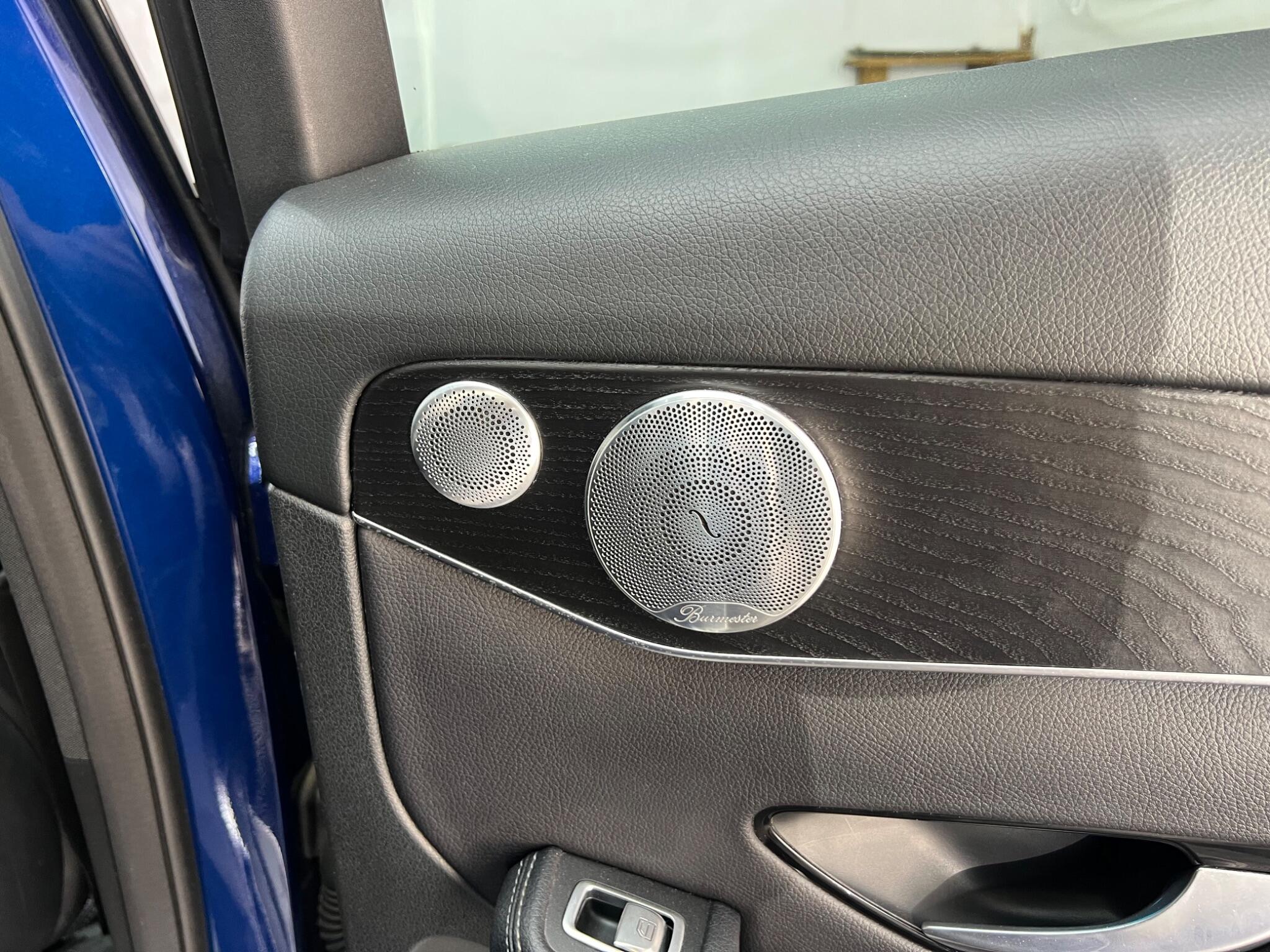 Mercedes-Benz GLC view 31