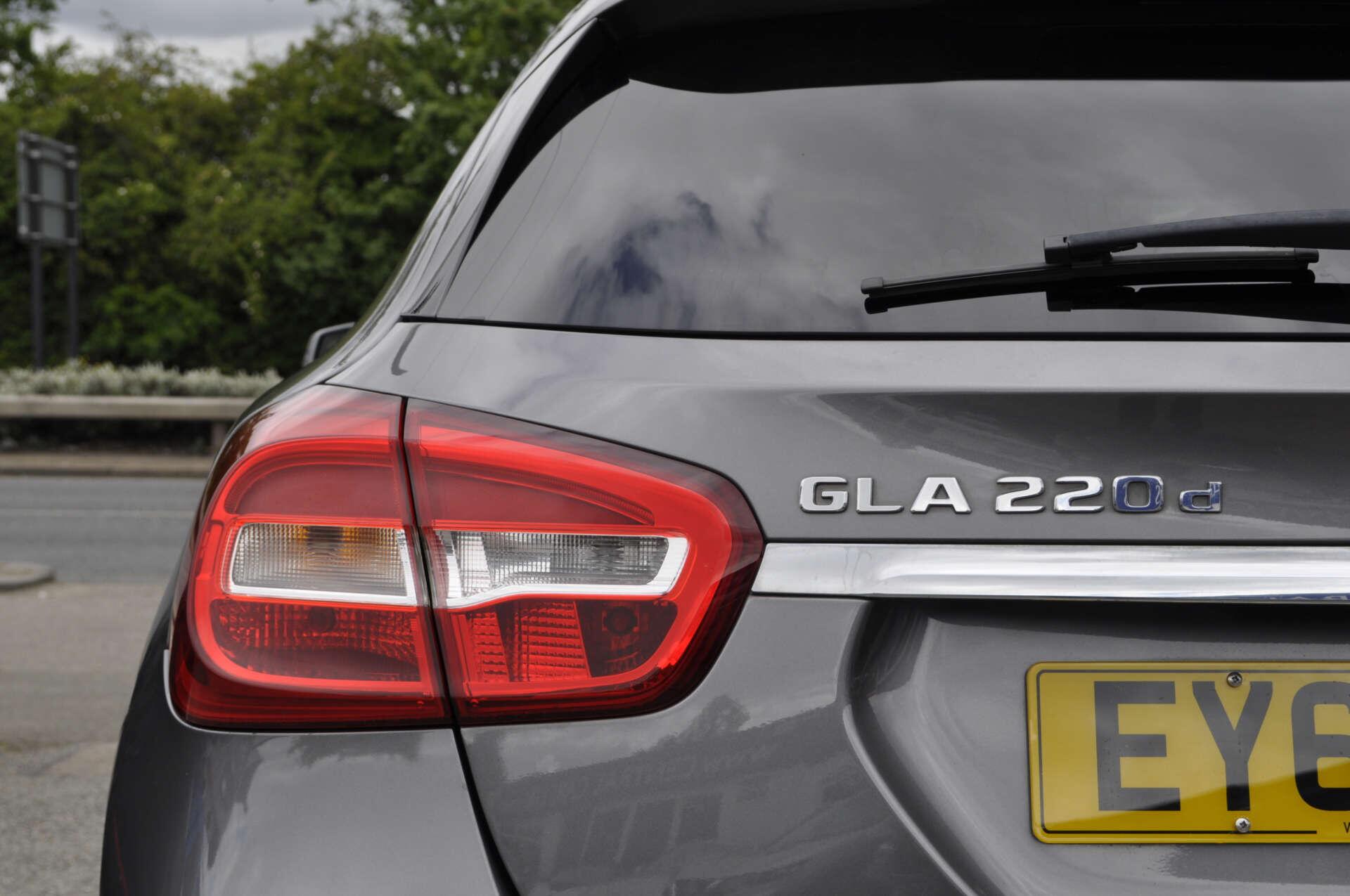 Mercedes-Benz Gla view 27