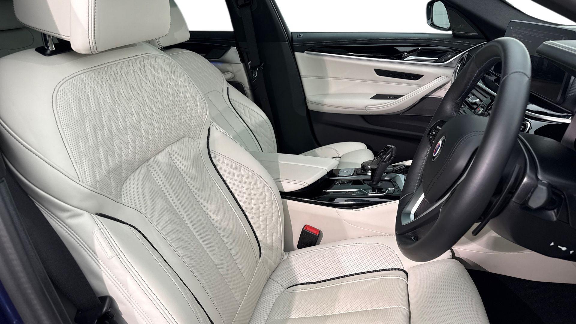 BMW Alpina B5 view 11