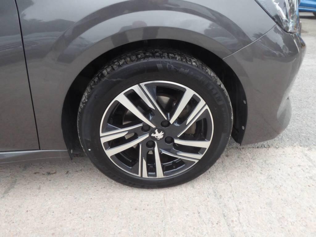 Peugeot 208 view 19