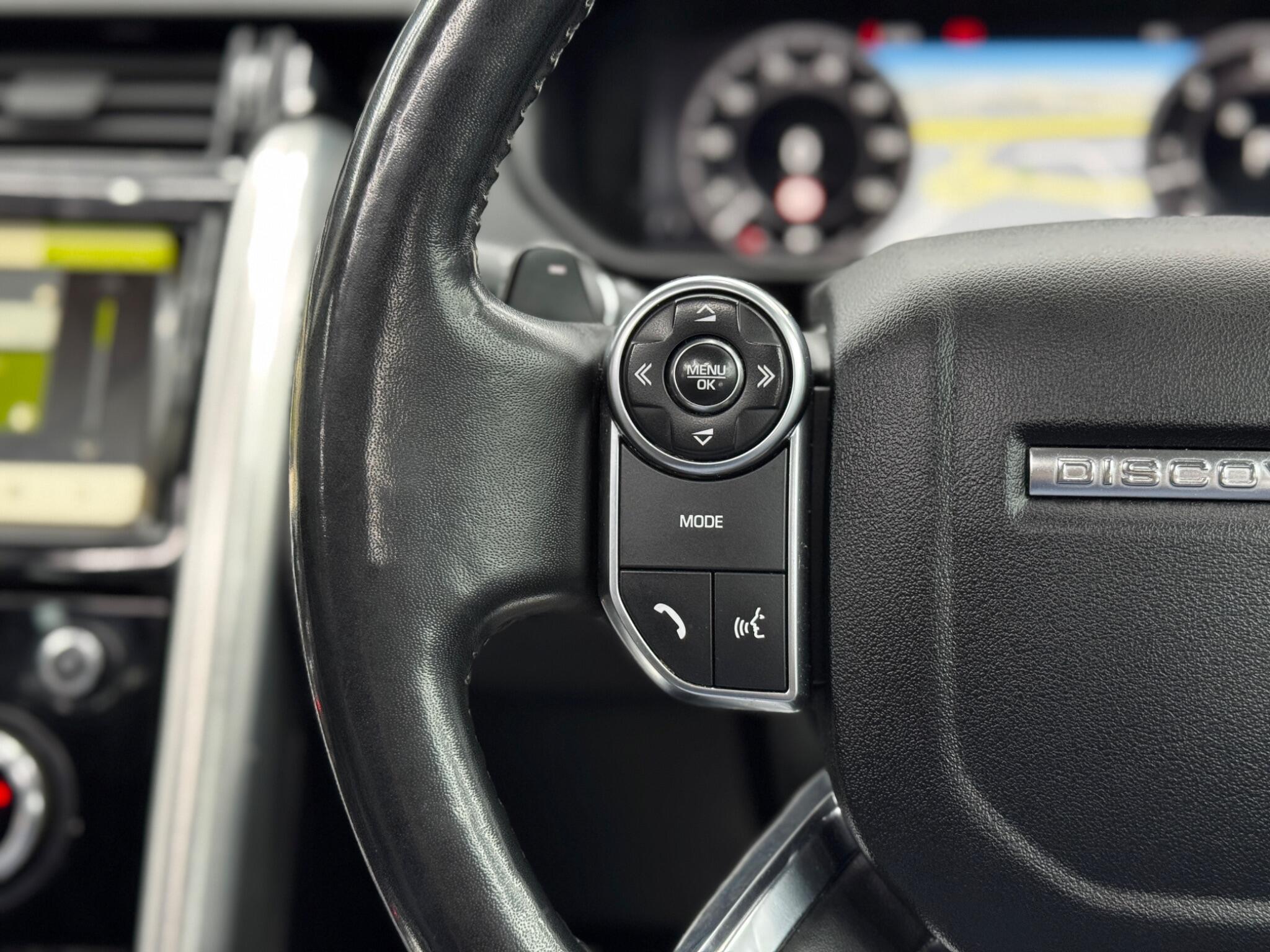 Land Rover Discovery view 21