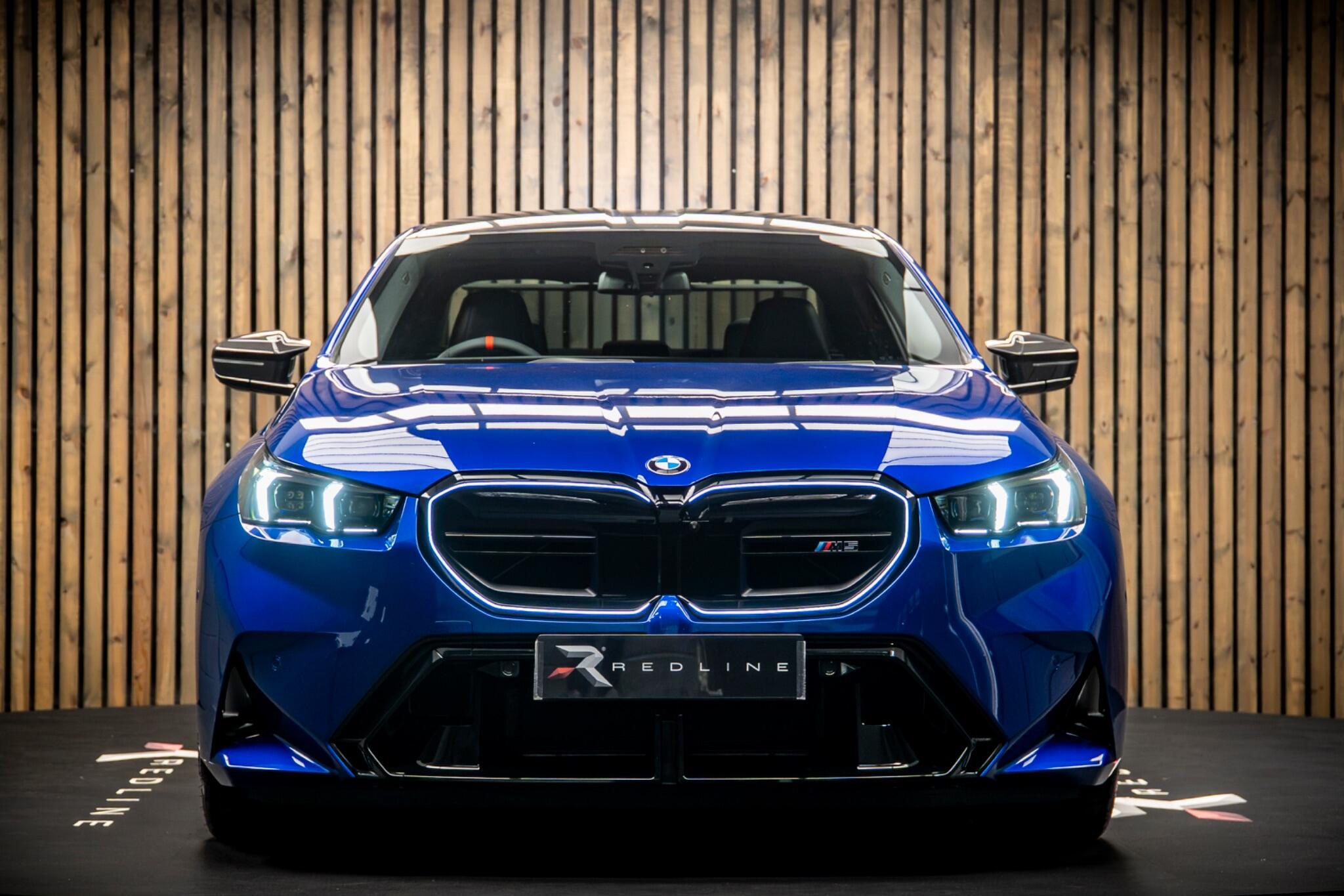 BMW M5 view 5