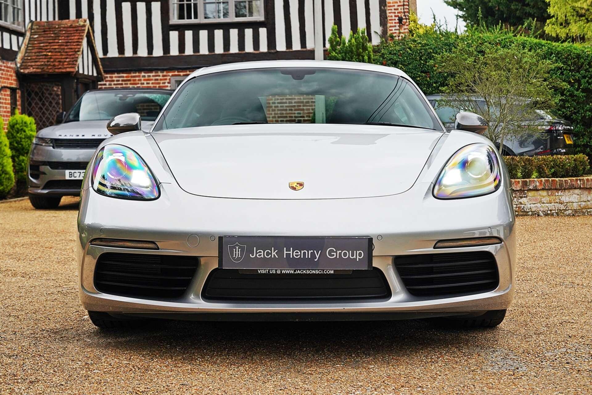 Porsche Cayman view 13