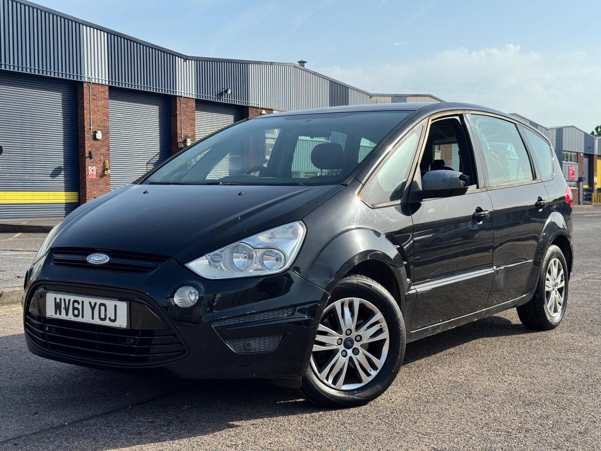 Ford S-Max view 7