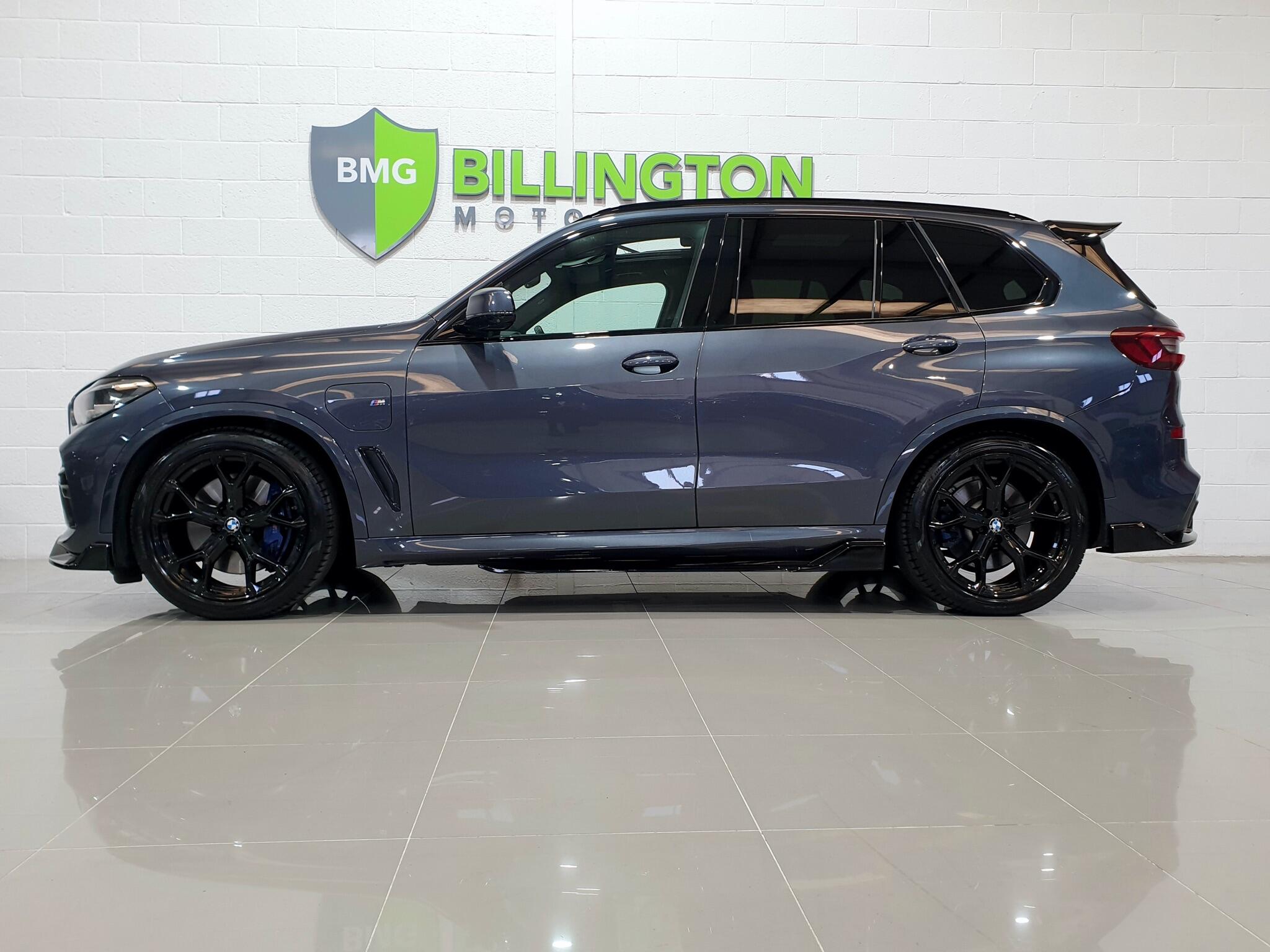 BMW X5 view 4