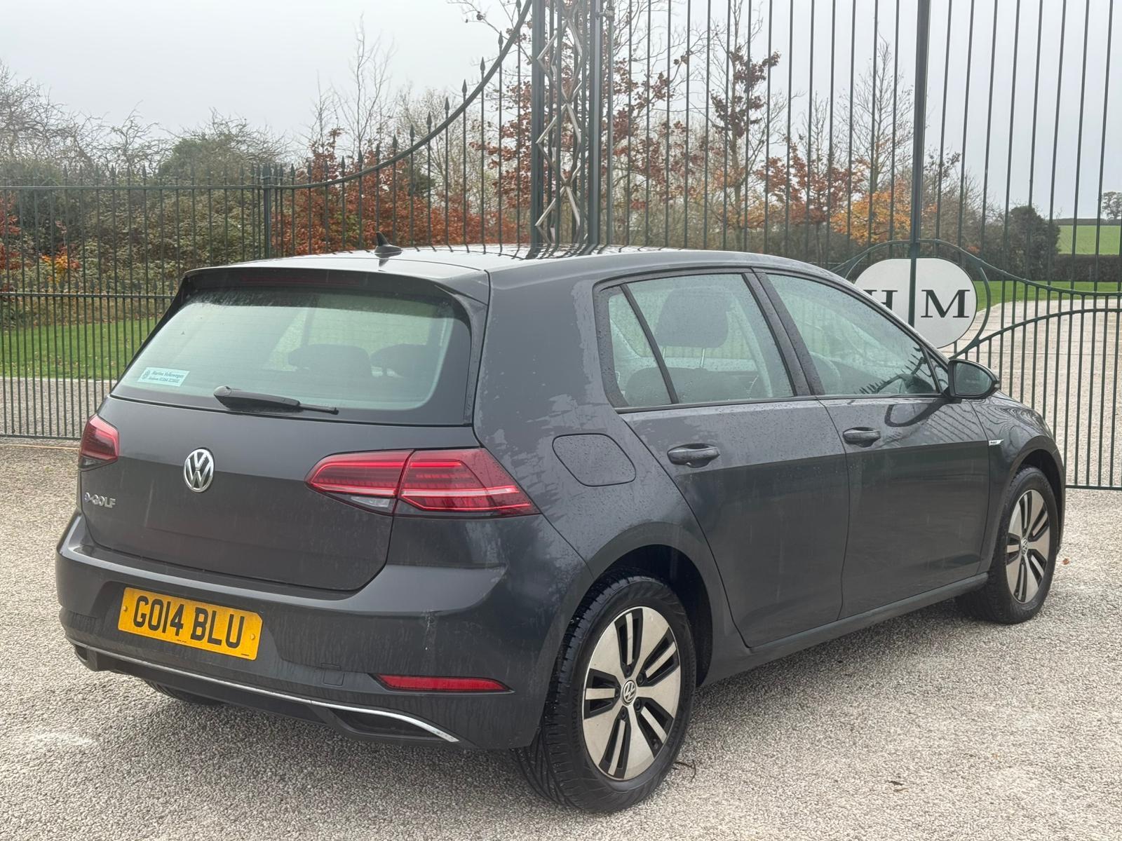 2020 Volkswagen e-Golf 35.8kWh e-Golf Auto 5dr • 41,030 miles image 2
