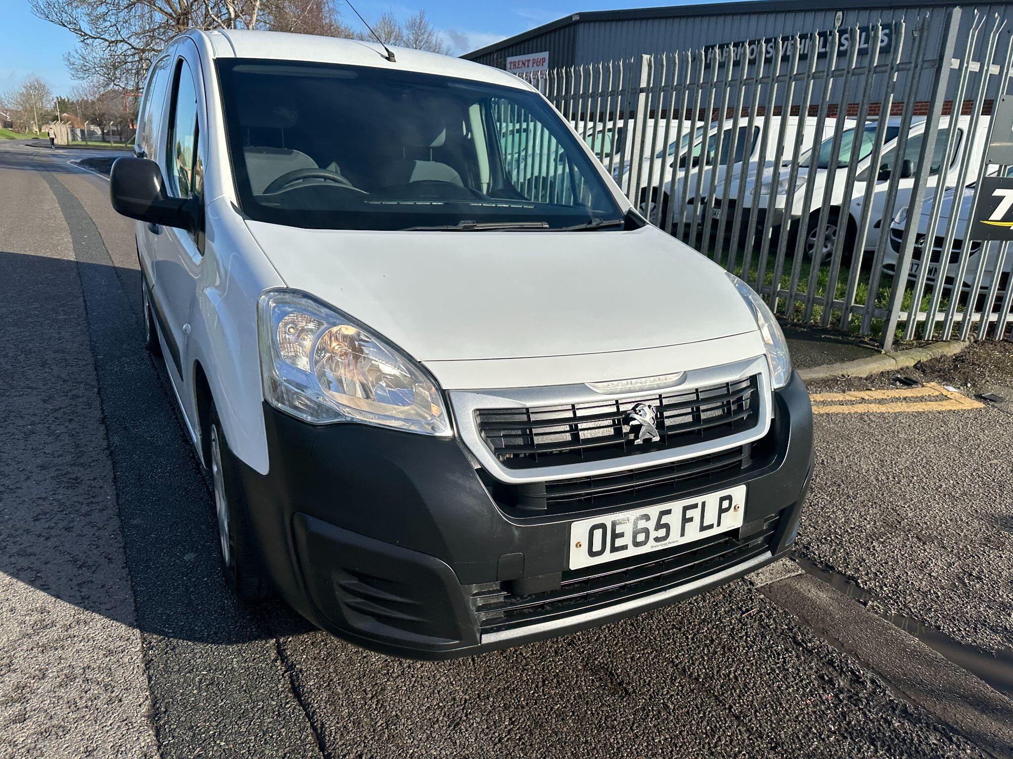 2016 Peugeot Partner 1.6 HDi S Crew Van L2 4dr • 93,298 miles image 3