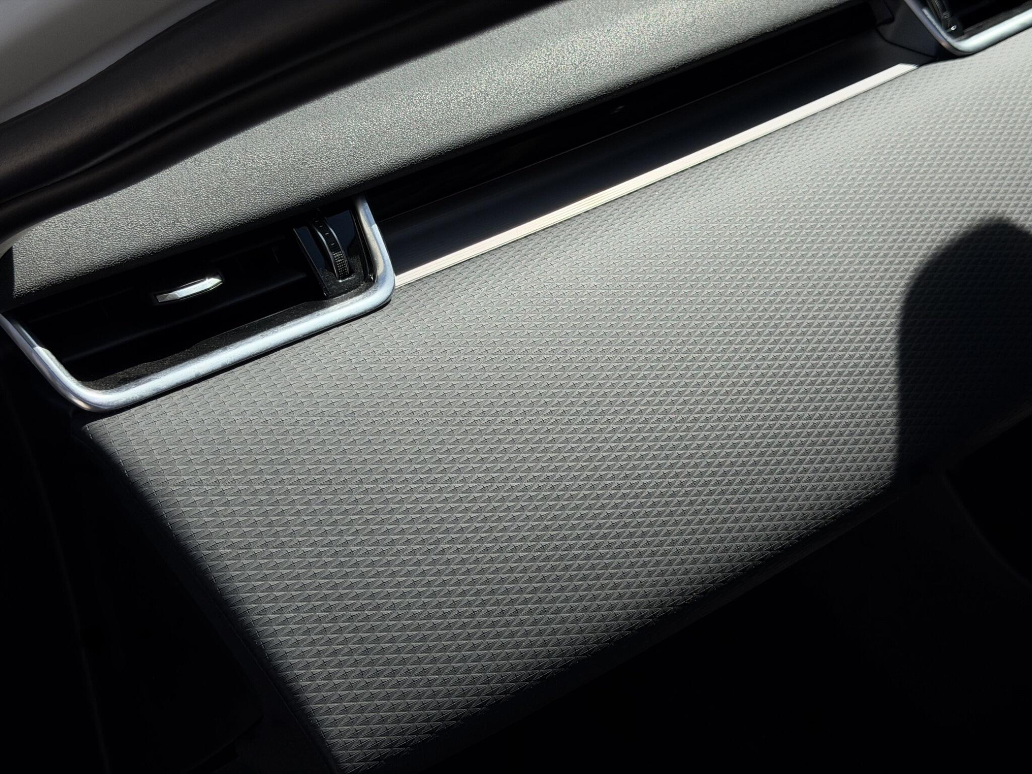 Land Rover Range Rover Evoque view 28