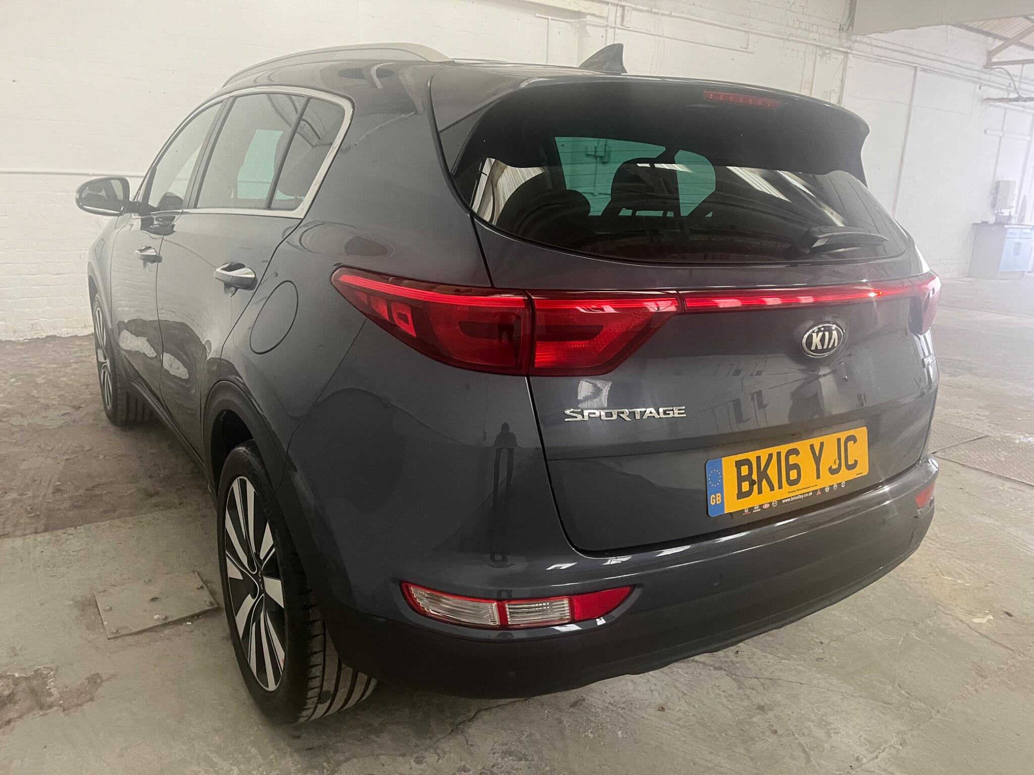2016 Kia Sportage image 5