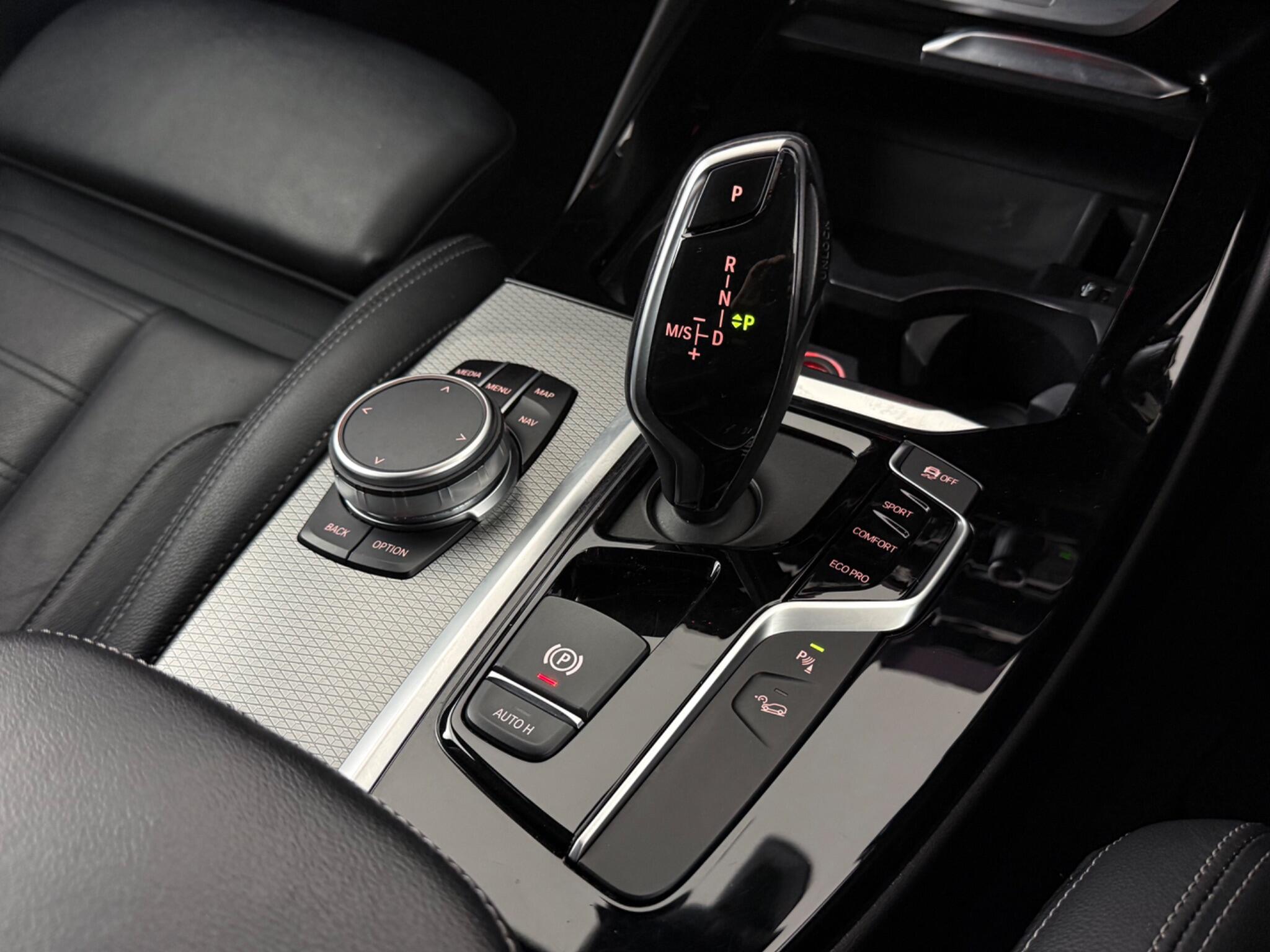 BMW X3 view 22