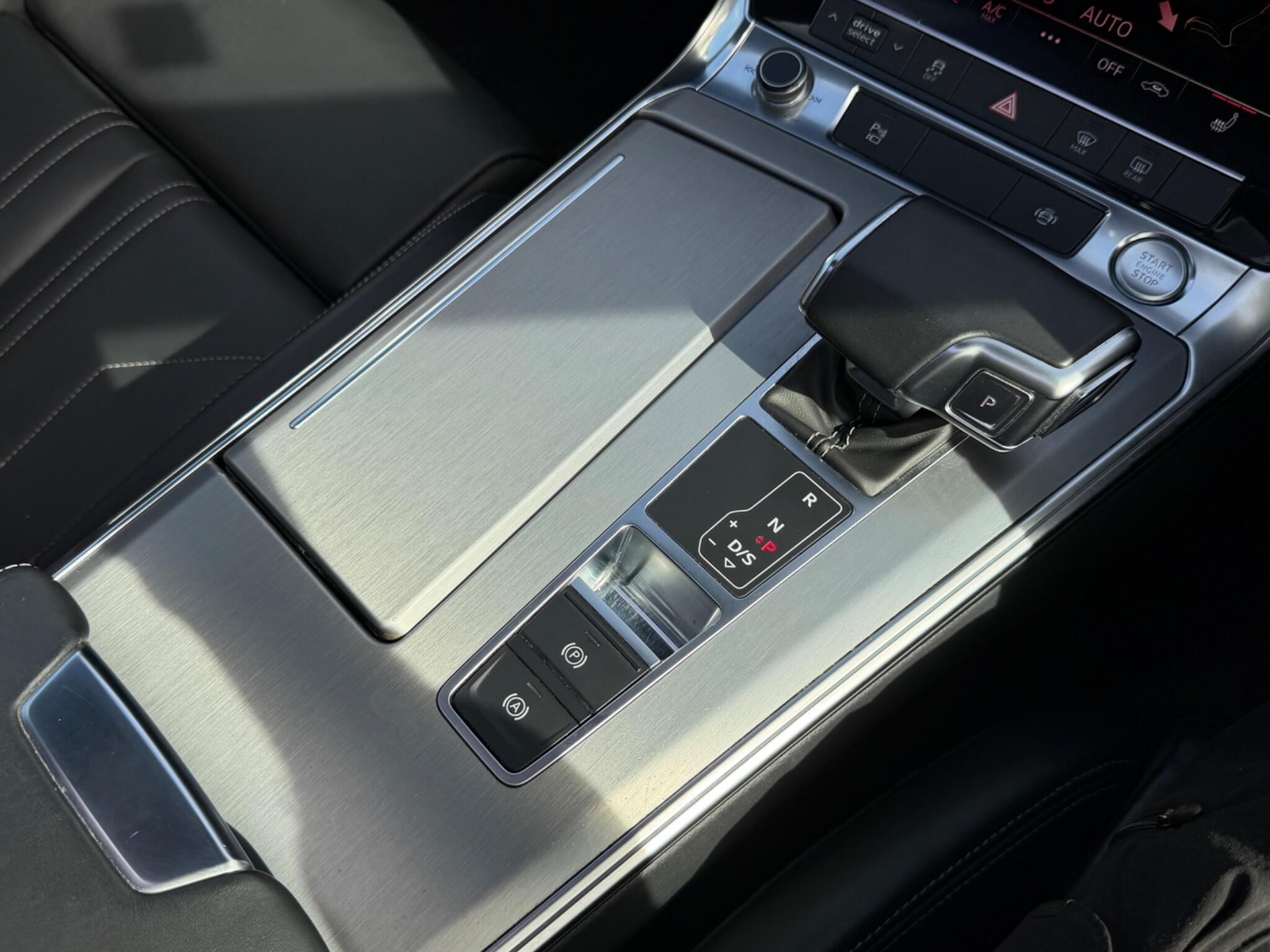 Audi A6 view 43