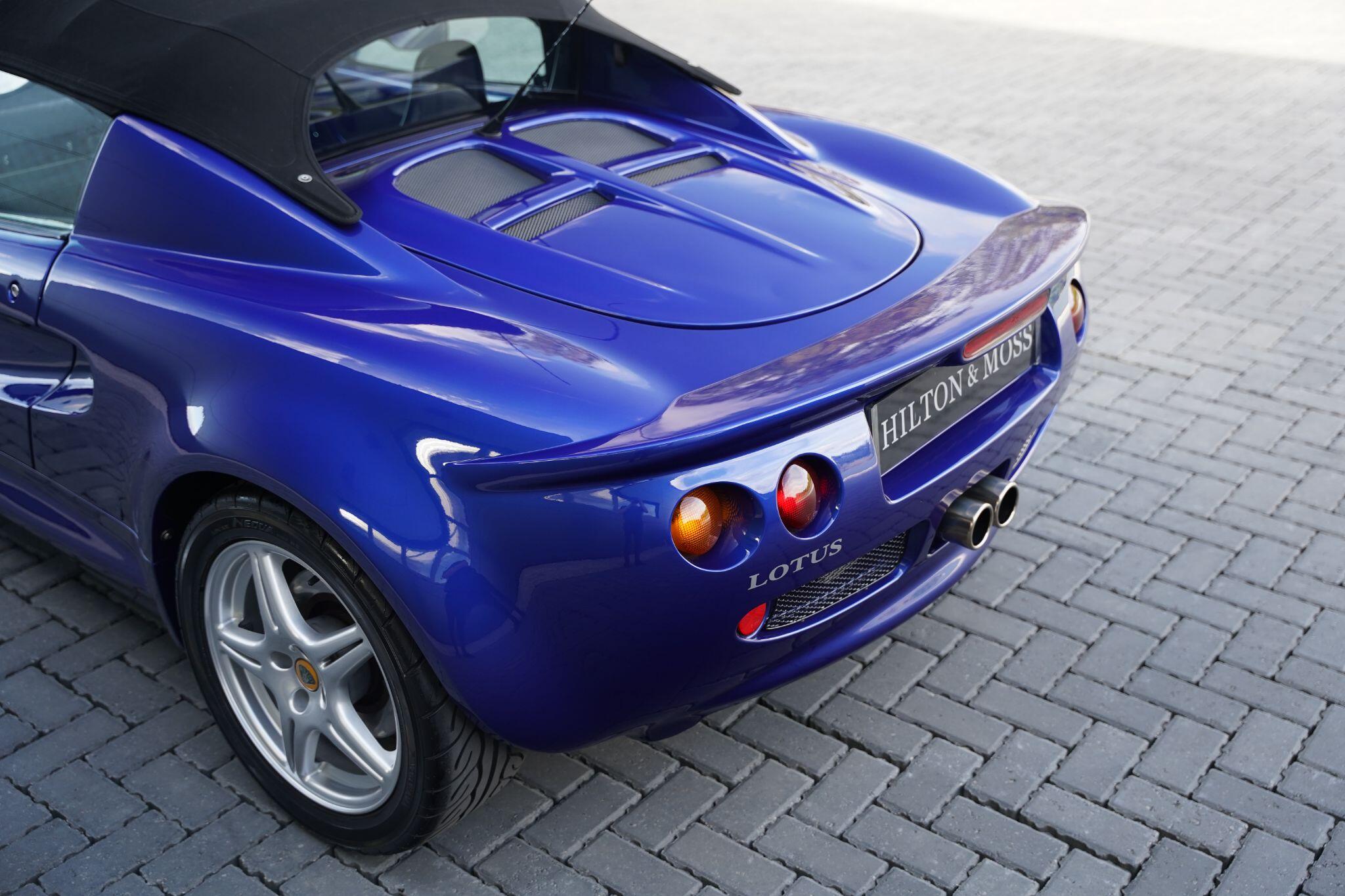 Lotus Elise view 57