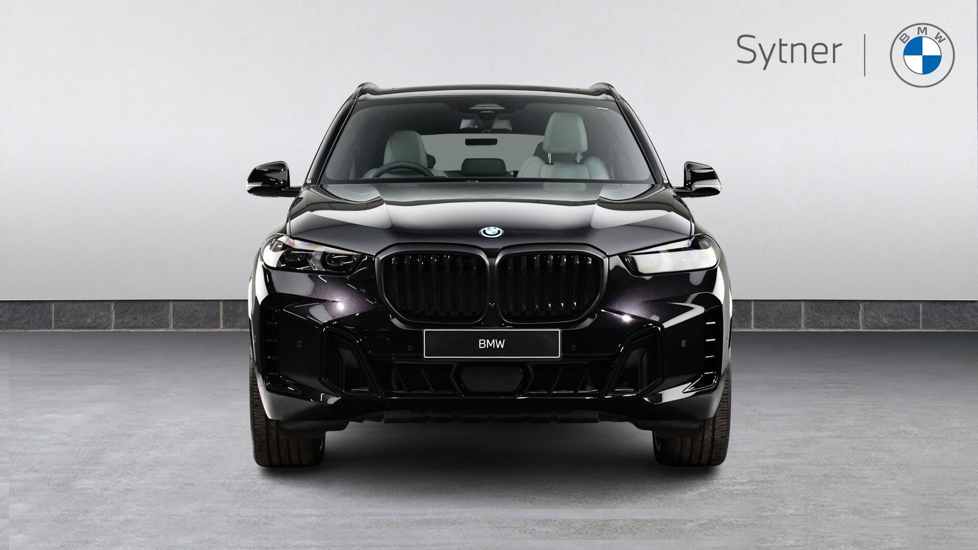 BMW X5 view 16