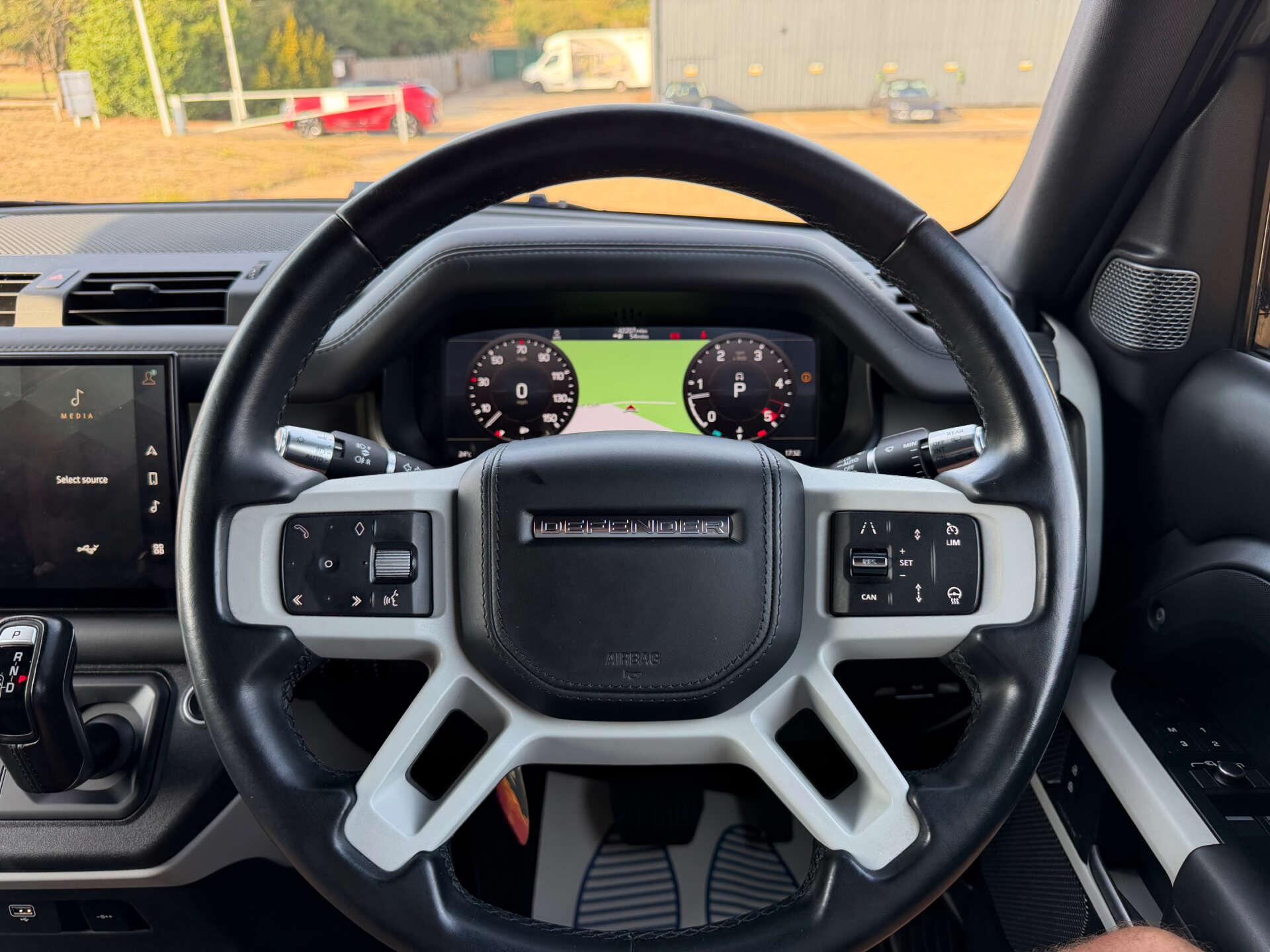 Land Rover Defender view 27