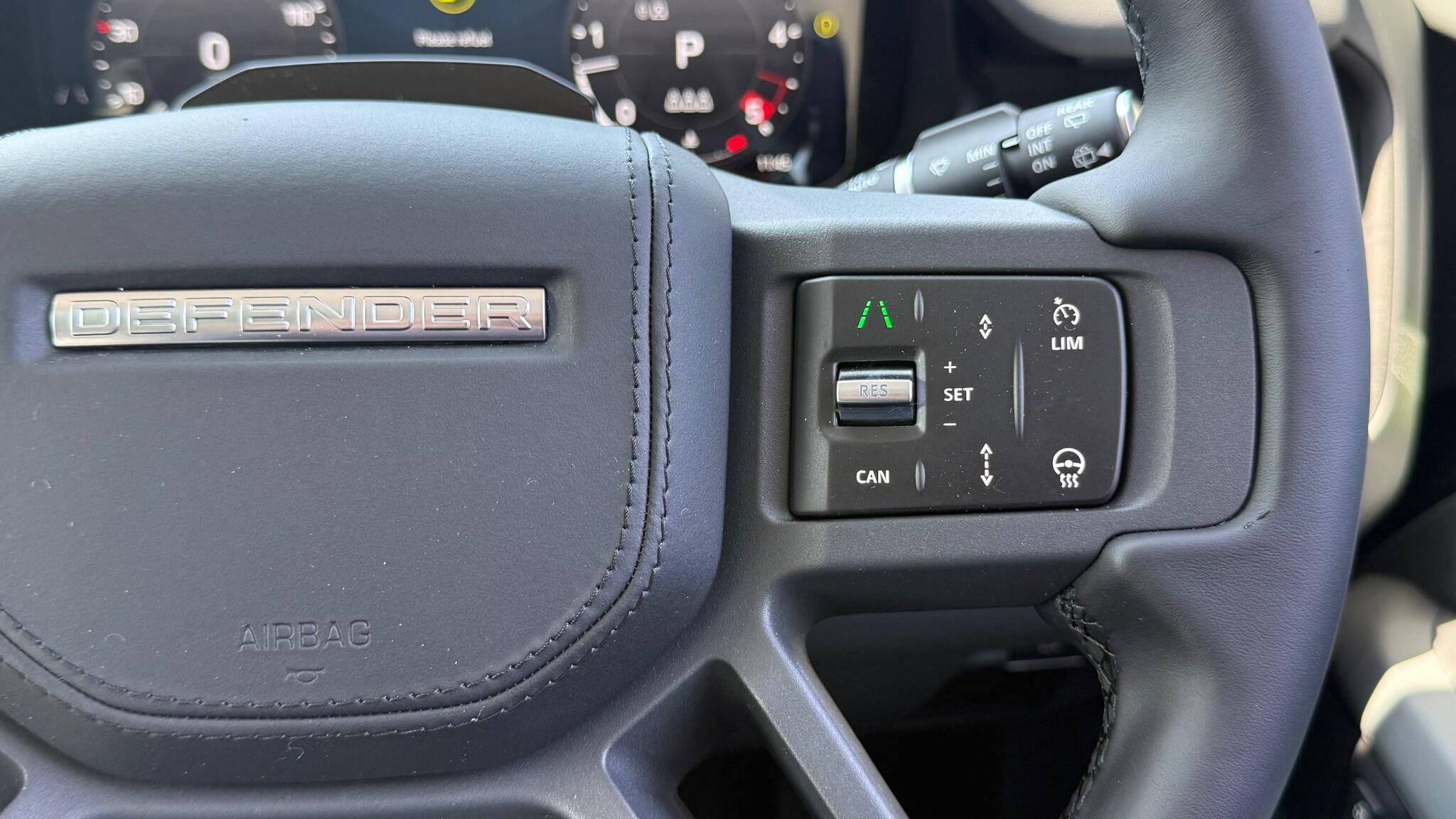 Land Rover Defender view 13