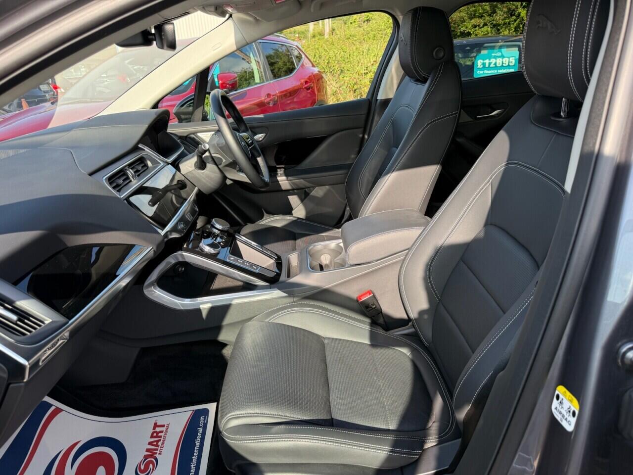 Jaguar I-Pace view 40