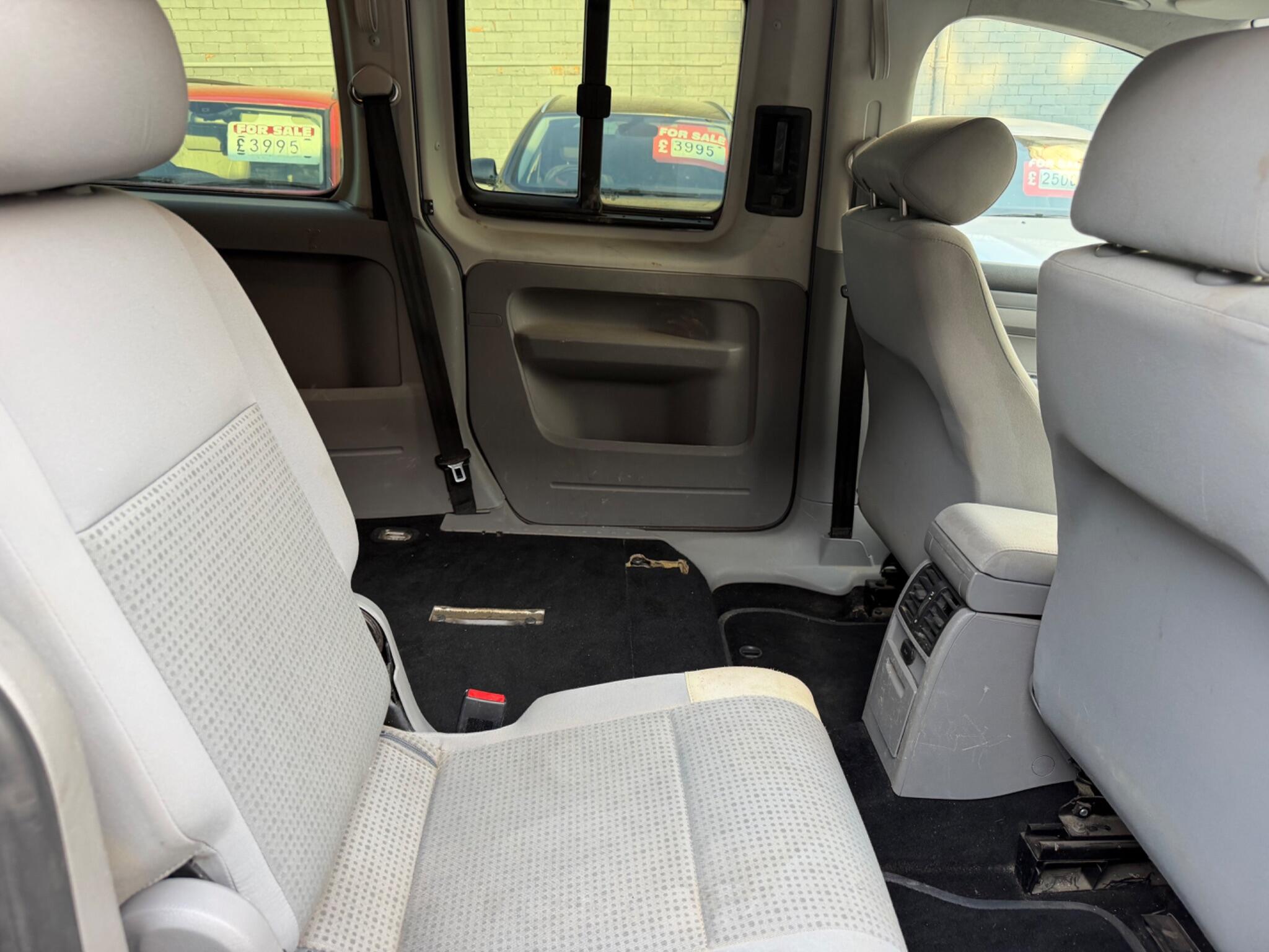 Volkswagen Caddy Maxi Life view 19