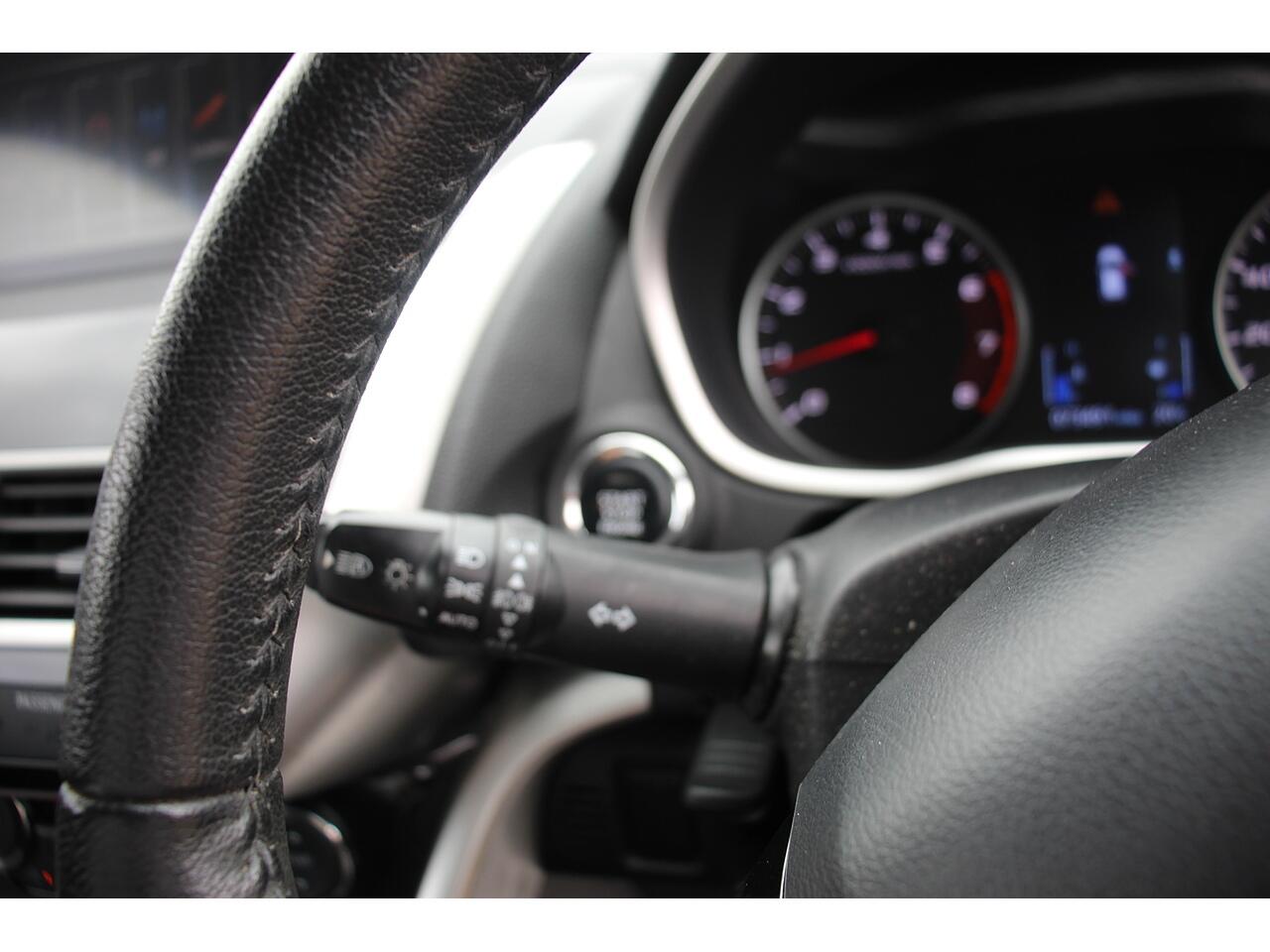 Mitsubishi Eclipse Cross view 35