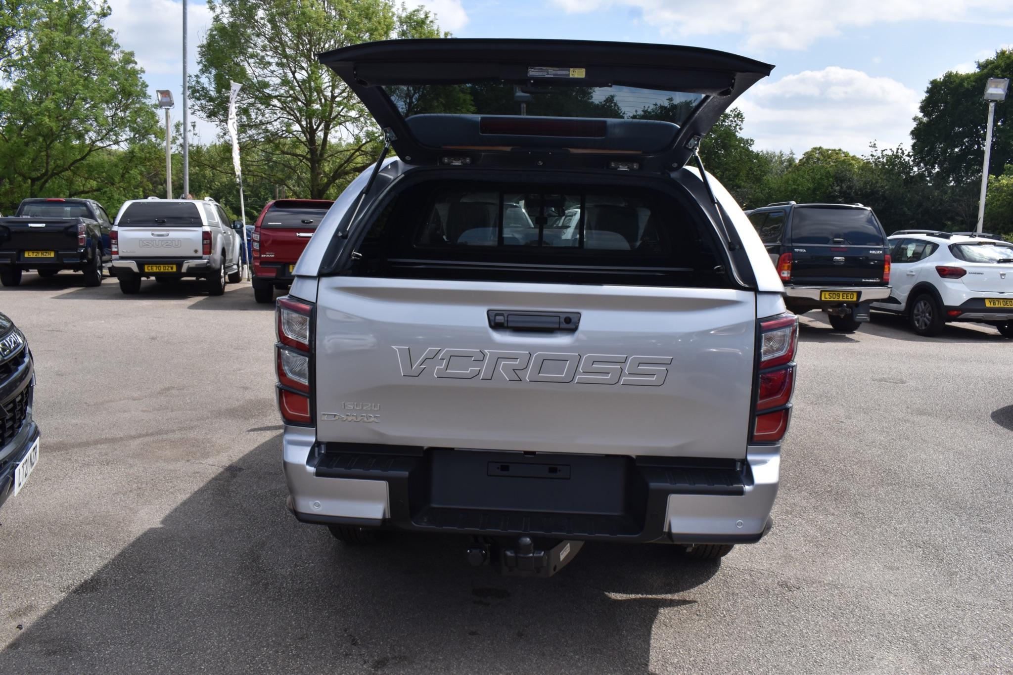 D-Max - 1.9 TD V-Cross Auto 4WD Euro 6 (s/s) 4dr - Image 5