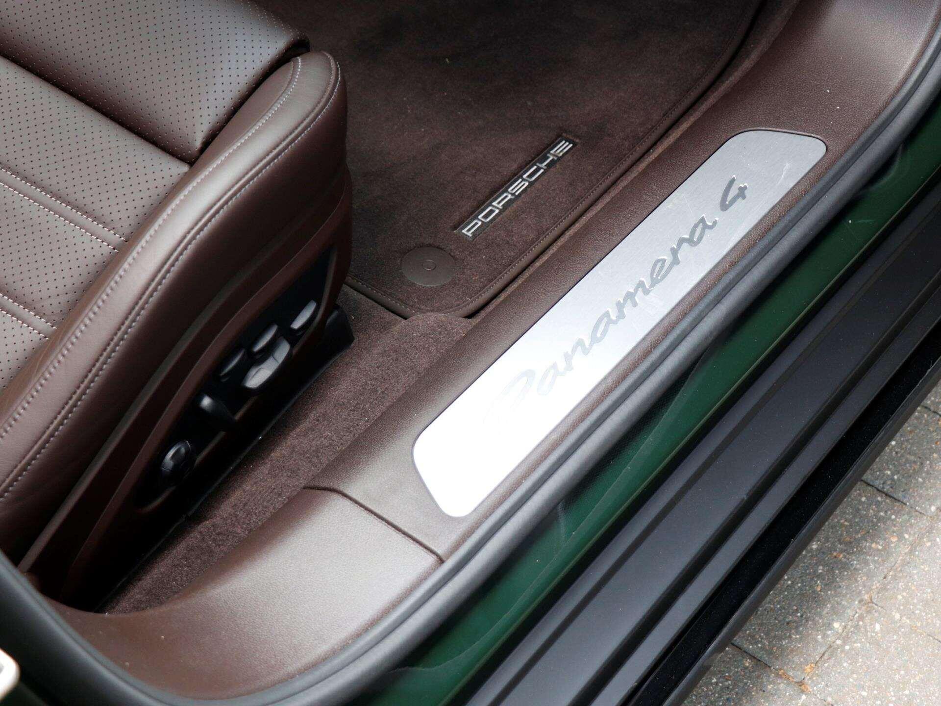 Porsche Panamera view 23