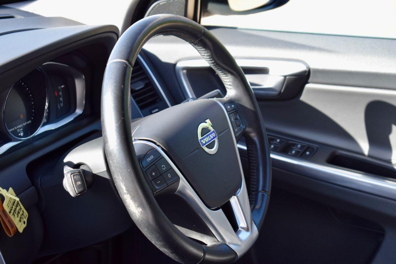 Volvo XC60 view 41