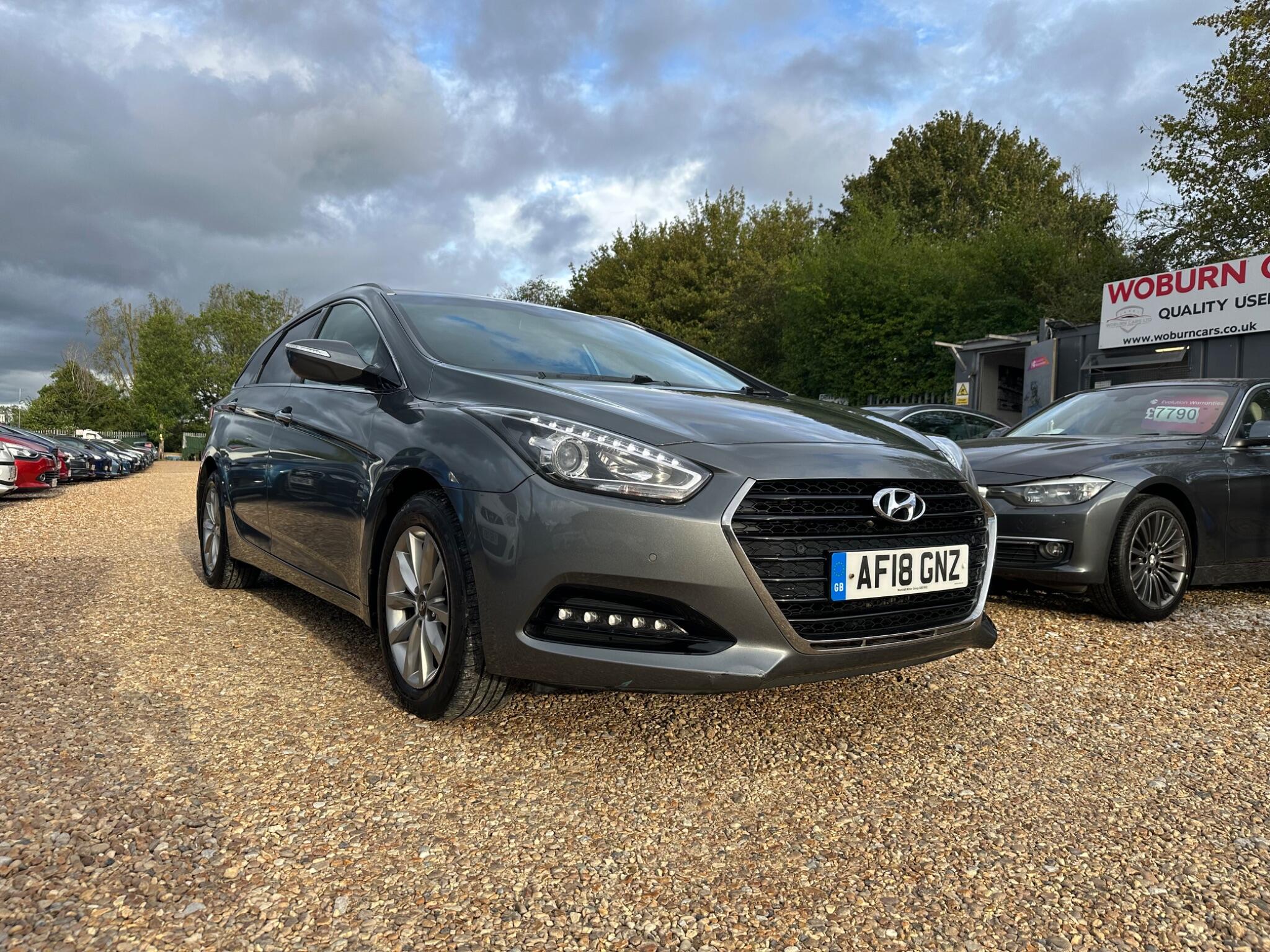 Hyundai I40 view 2