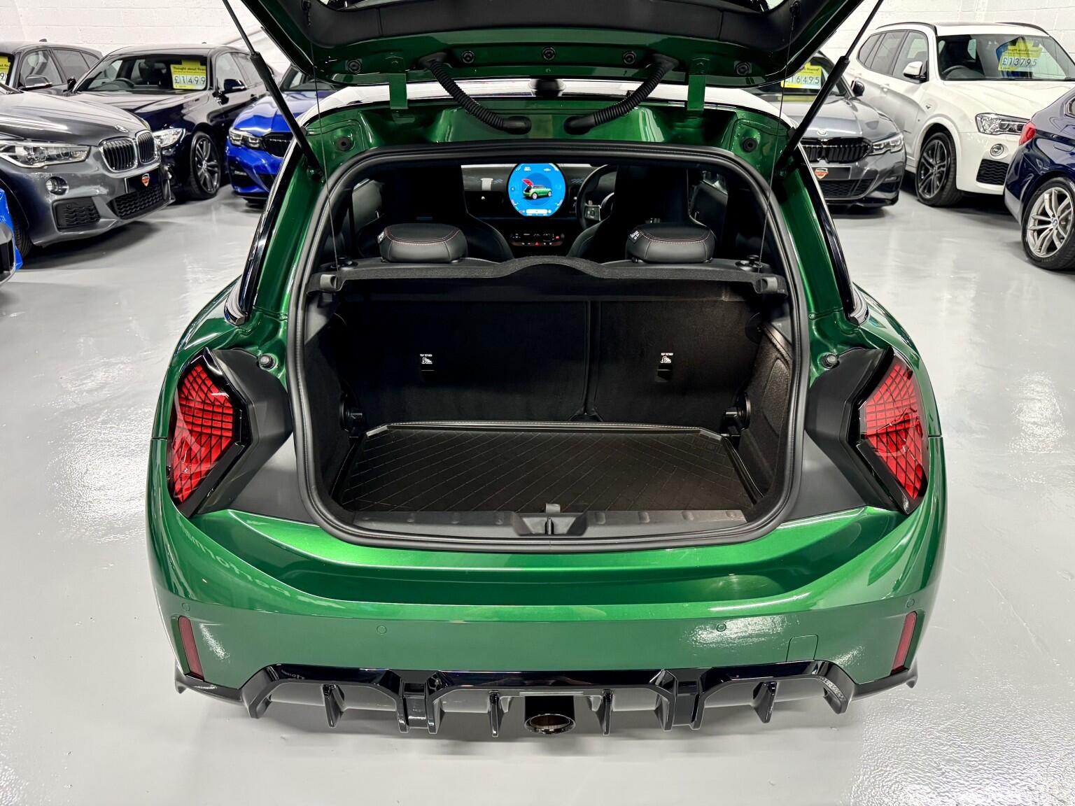 Mini Cooper Cooper view 37