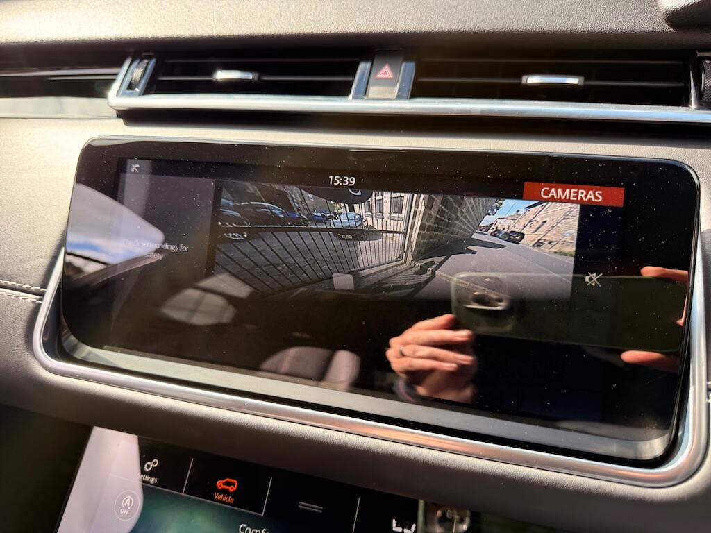 Land Rover Range Rover Velar view 57