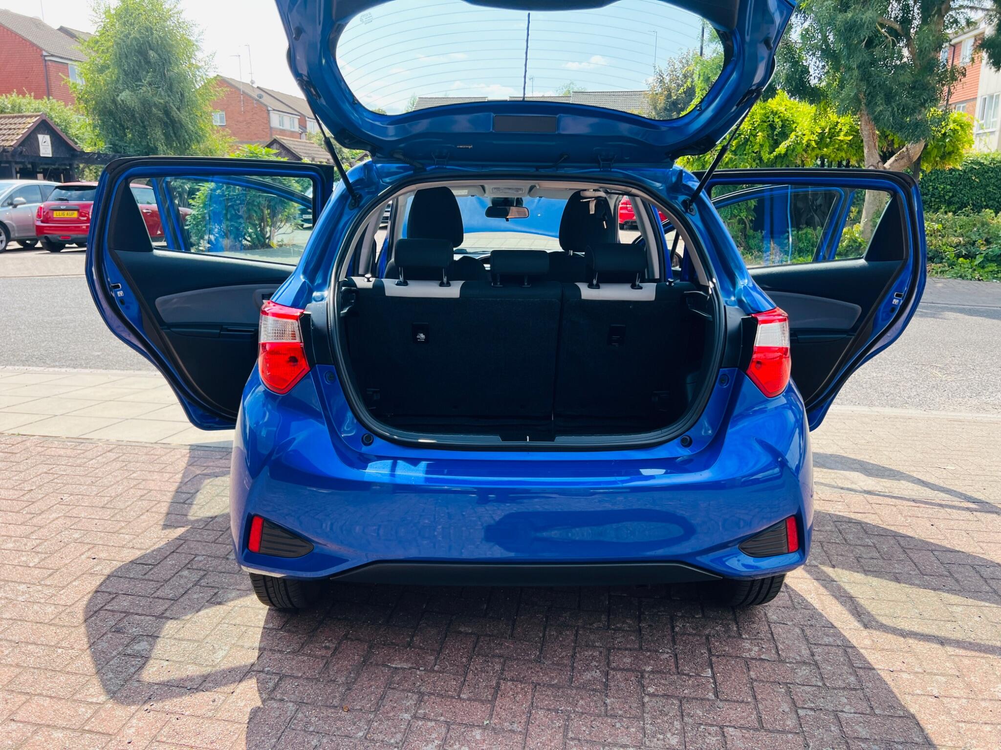 Toyota Yaris view 62