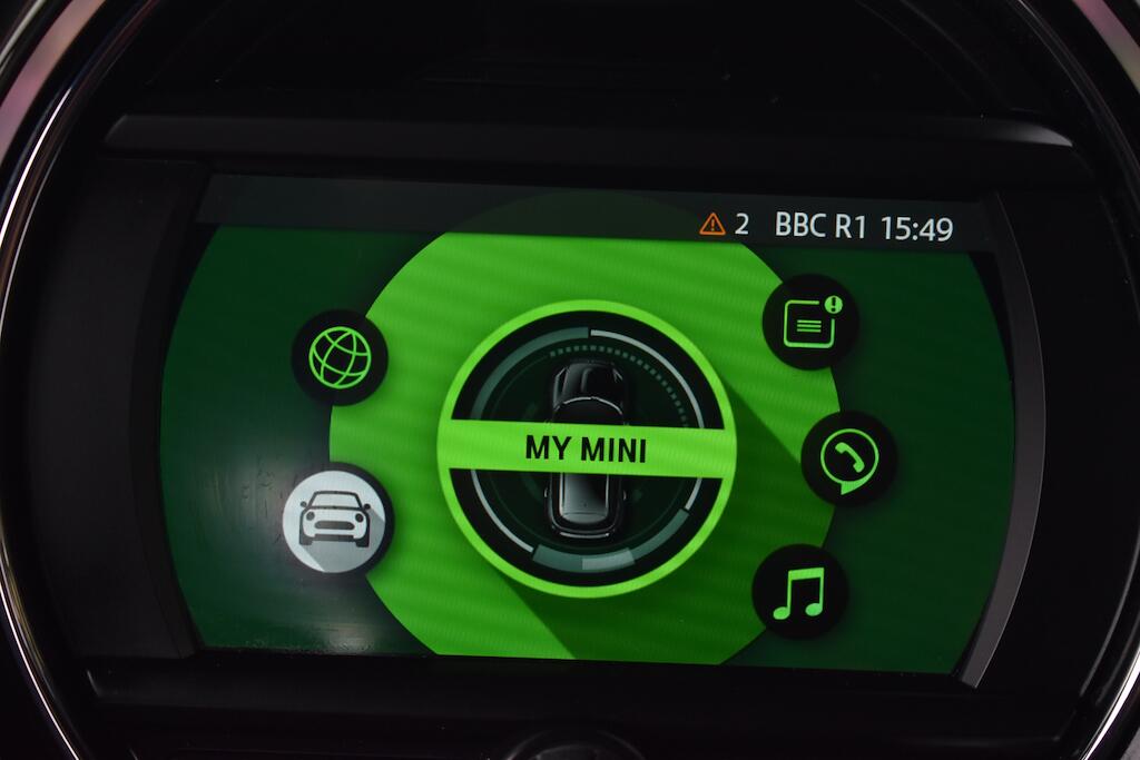 Mini Cooper view 55