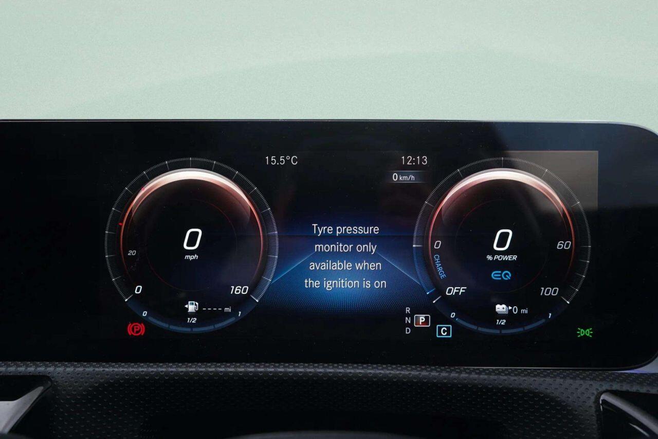 Mercedes-Benz Cla view 31