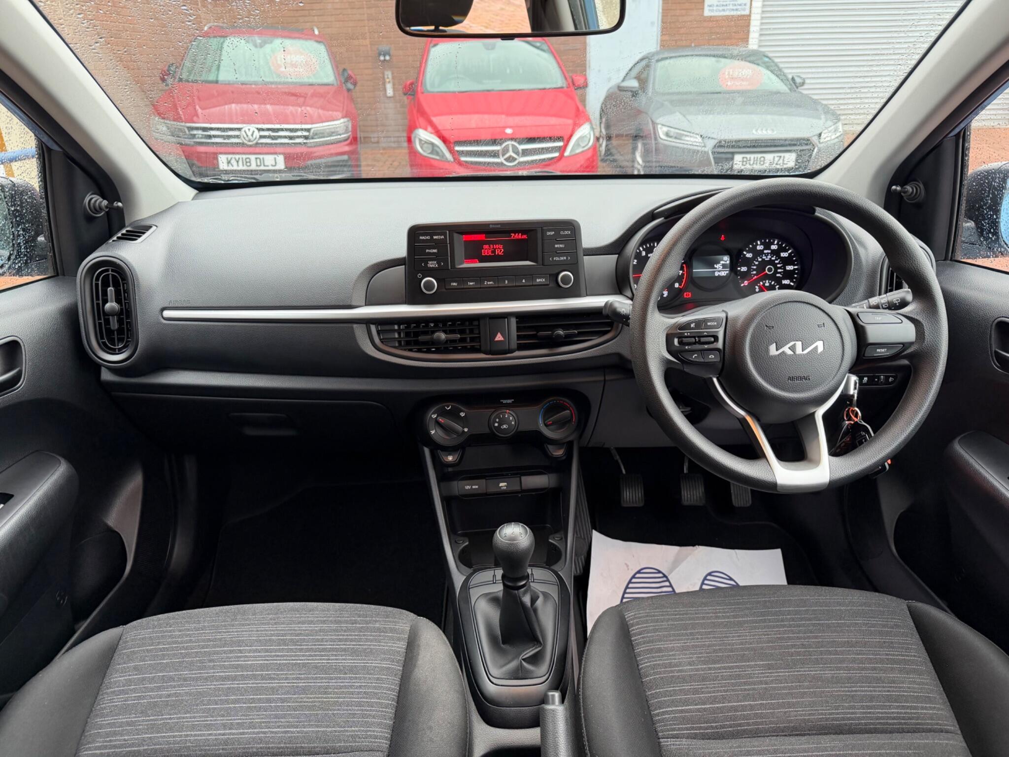 Kia Picanto view 6