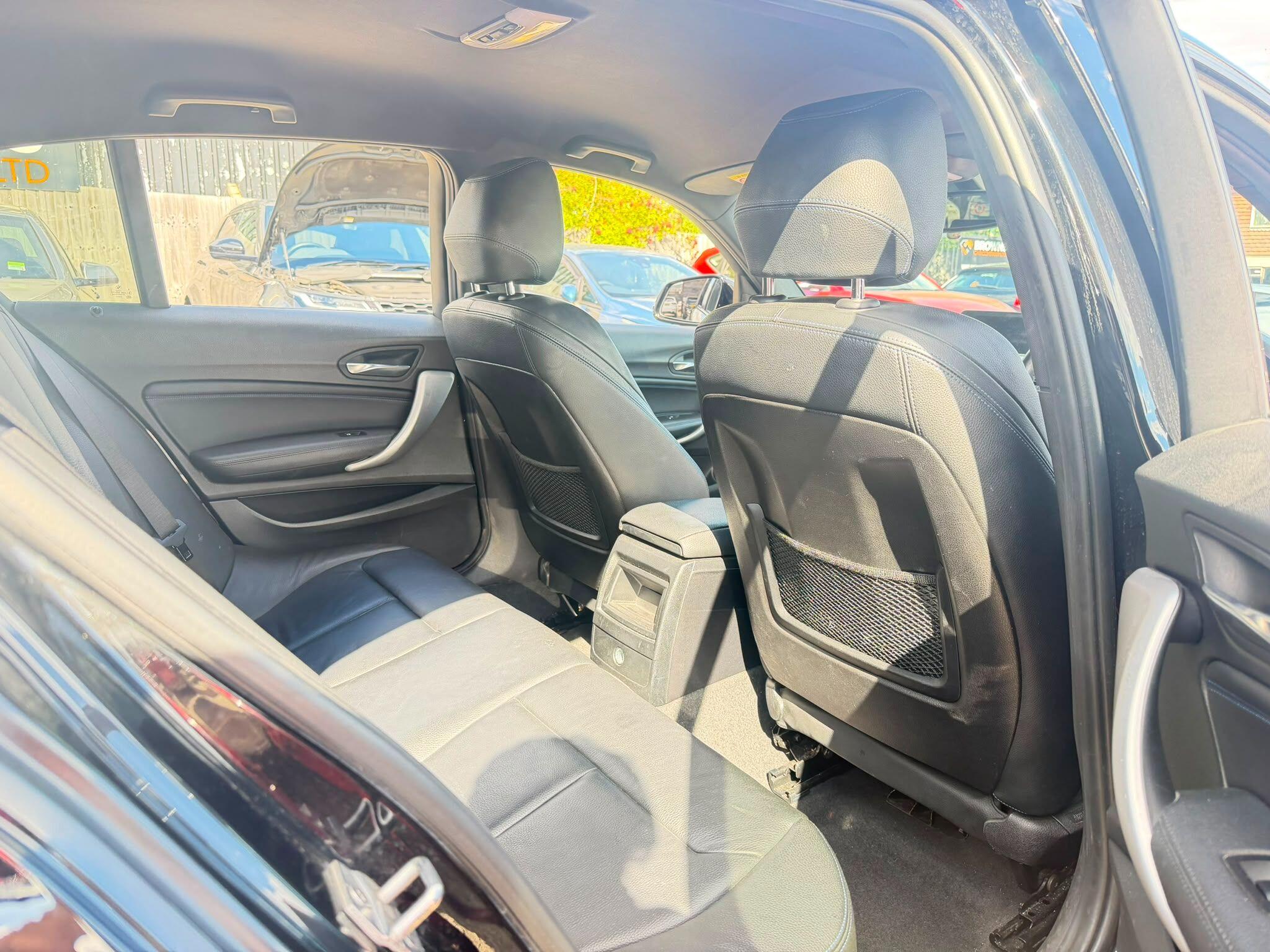 BMW 1 Series view 17