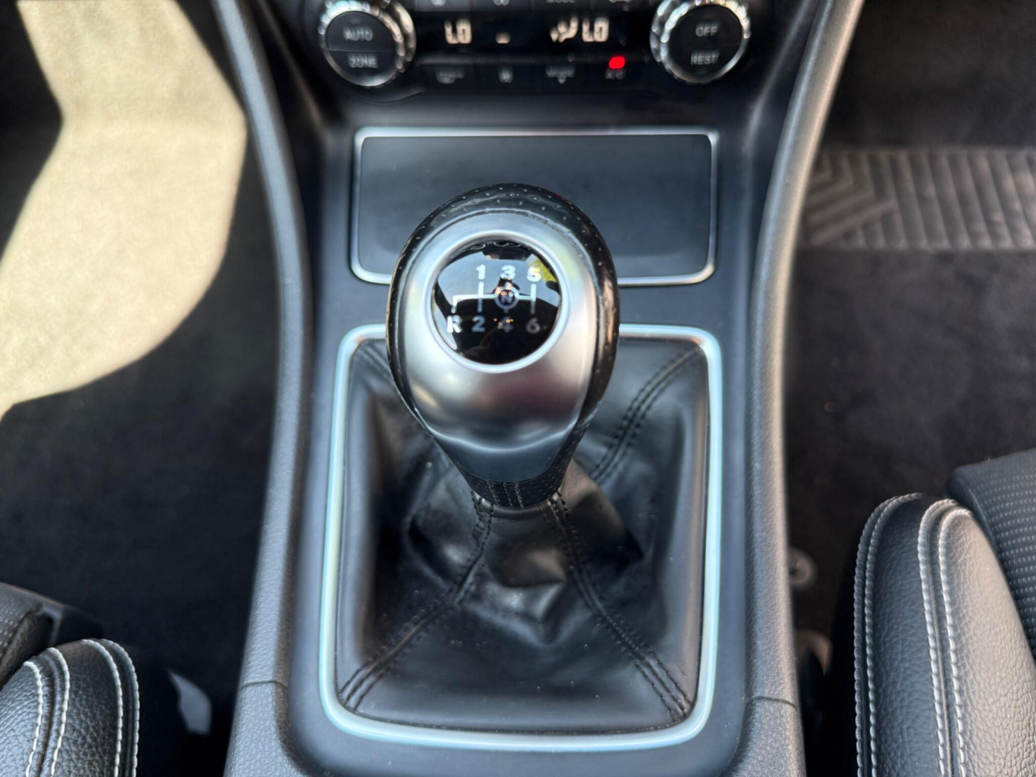 2018 Mercedes-Benz CLA image 17