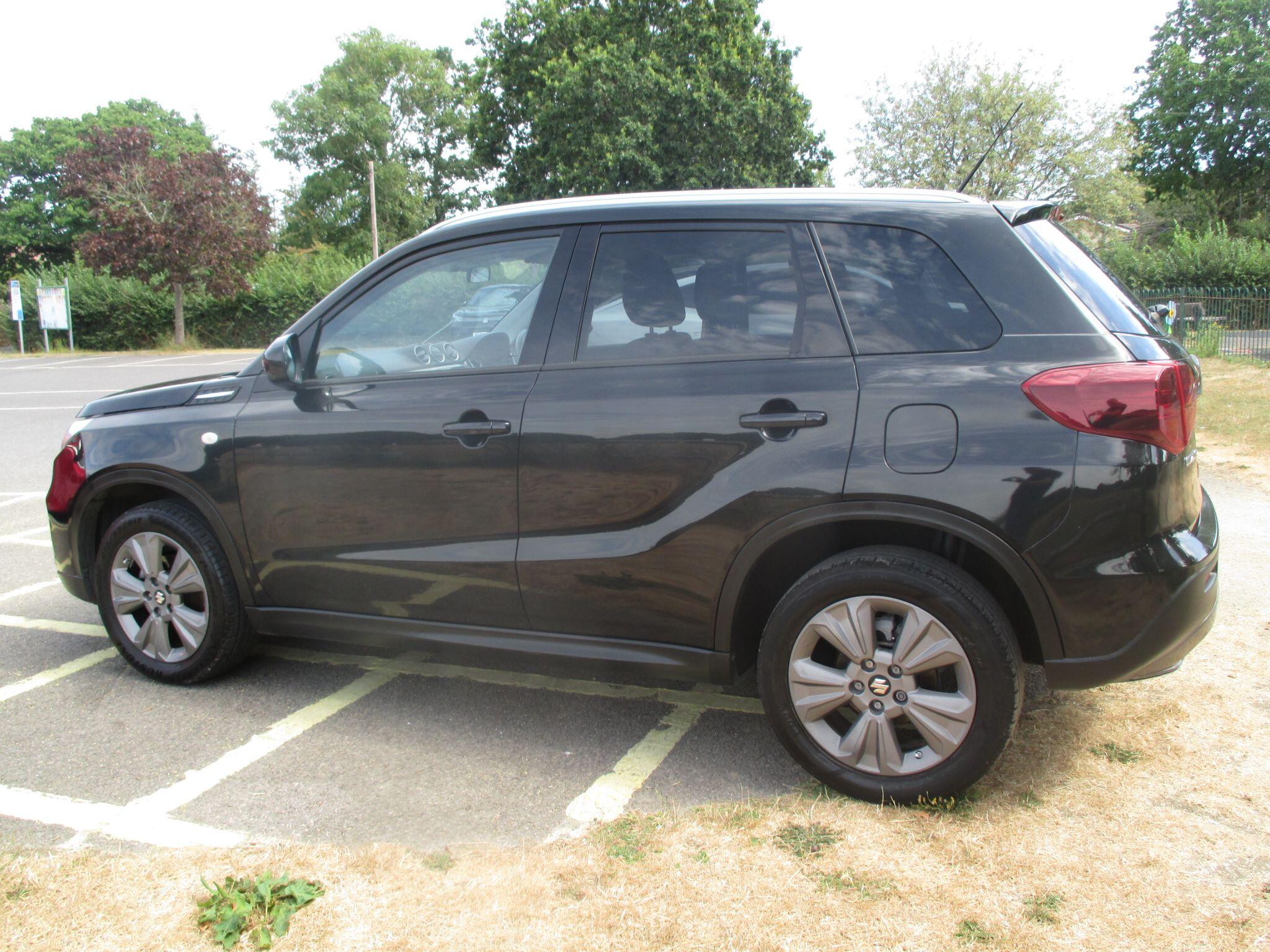 Suzuki Vitara view 15