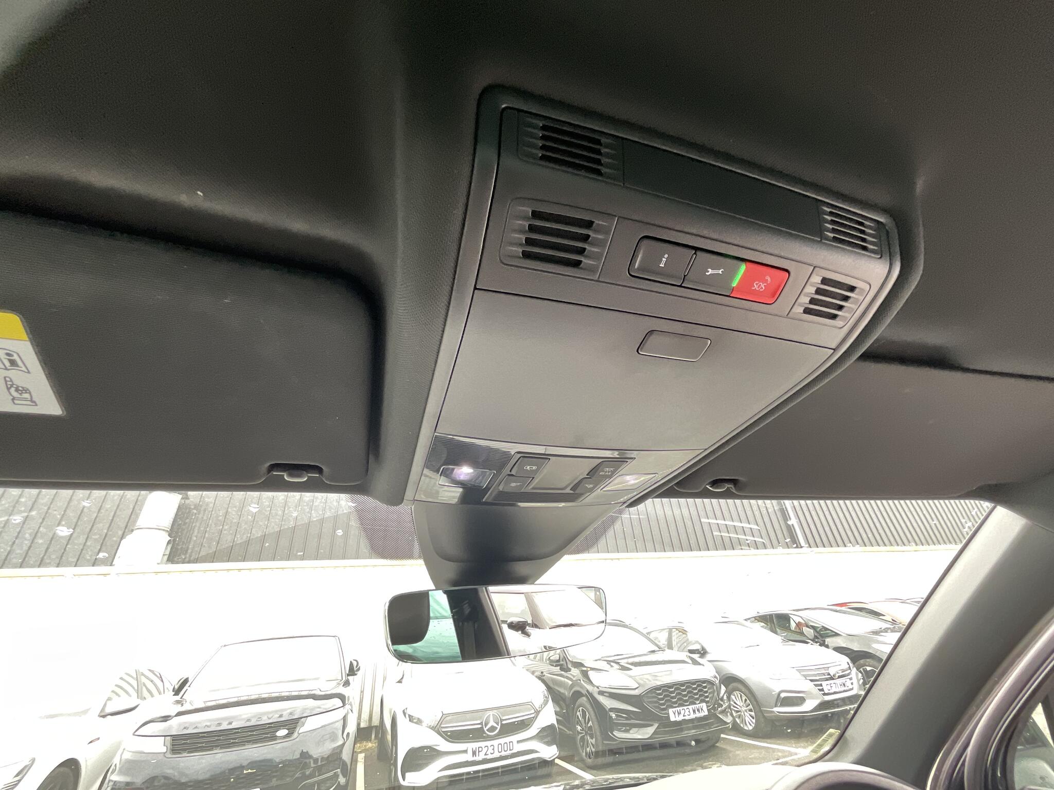 Volkswagen Tiguan view 32