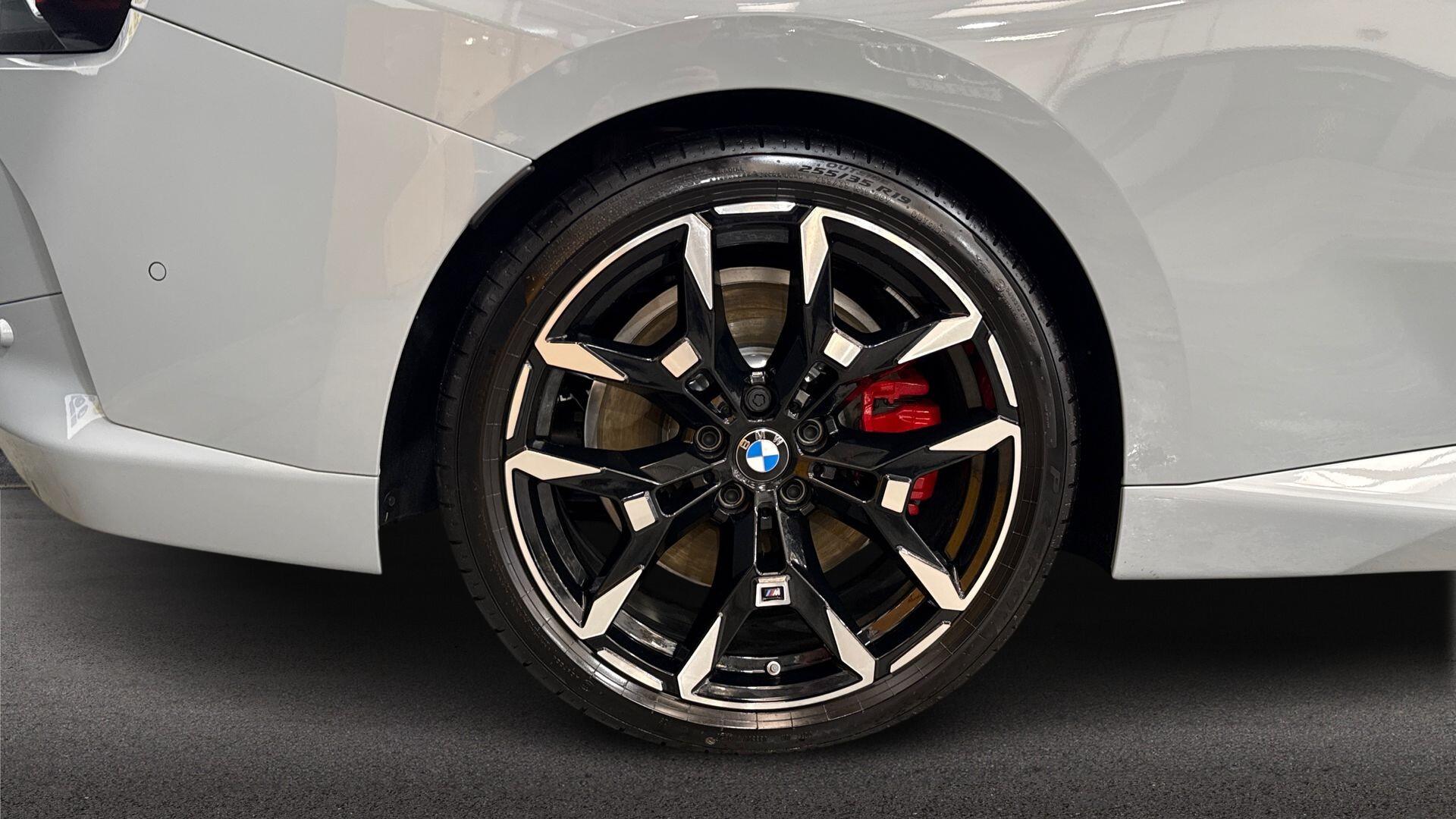 BMW 2 Series view 14
