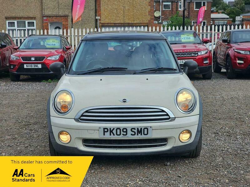 2009 MINI Clubman image 2