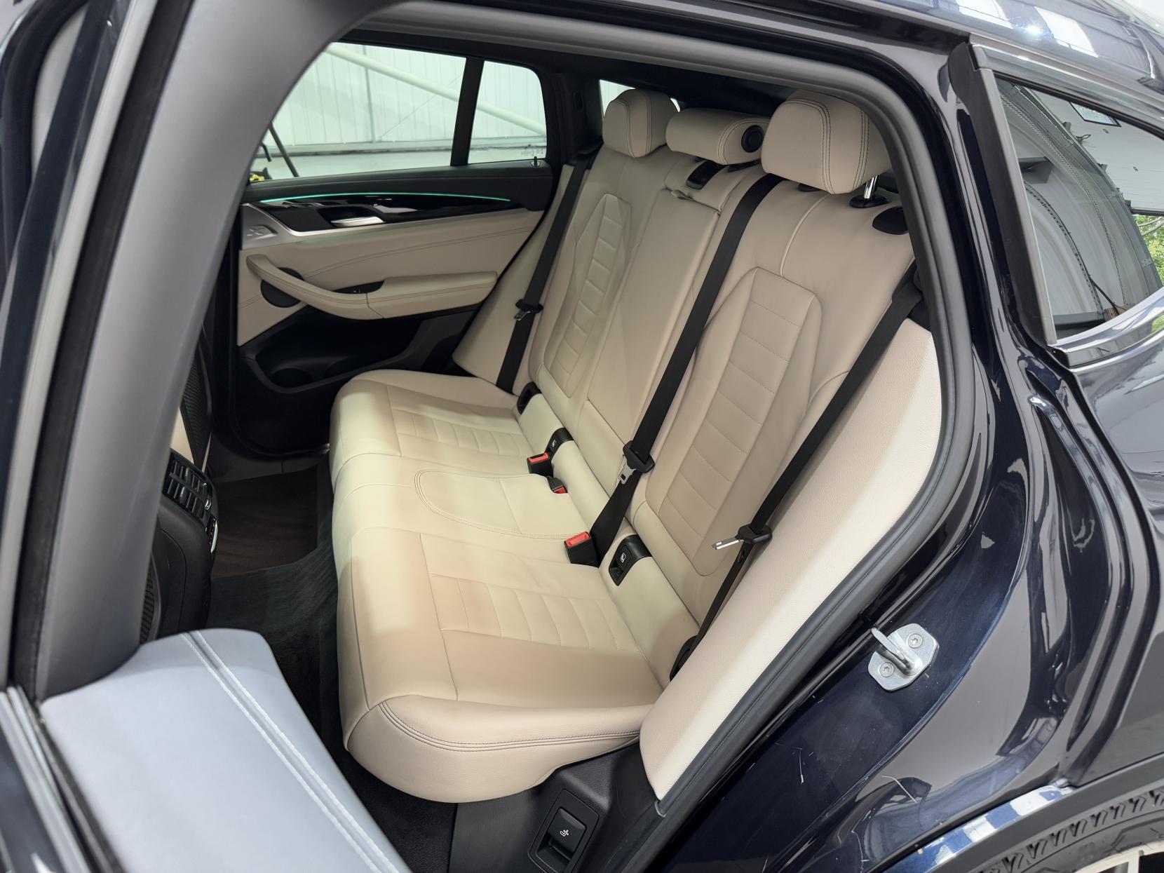 BMW X4 view 65