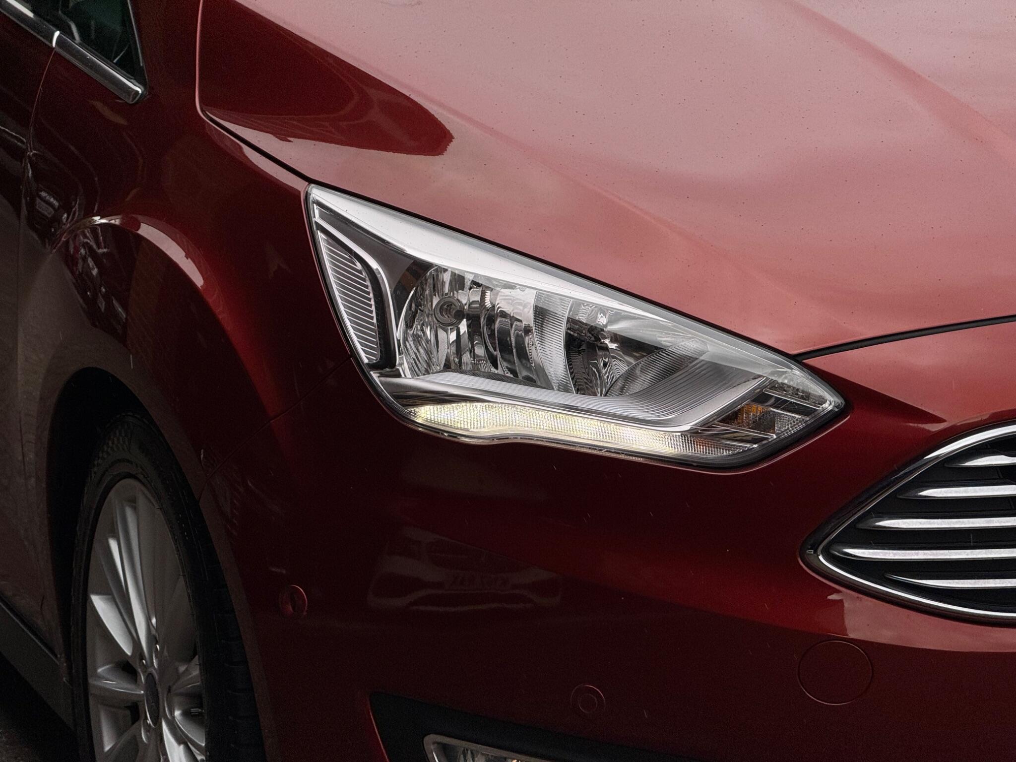 Ford C-Max view 22