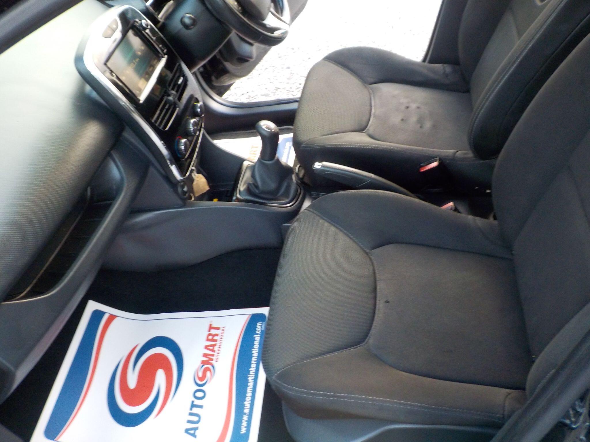 Renault Clio 1.5 dCi Dynamique MediaNav Euro 5 (s/s) 5dr