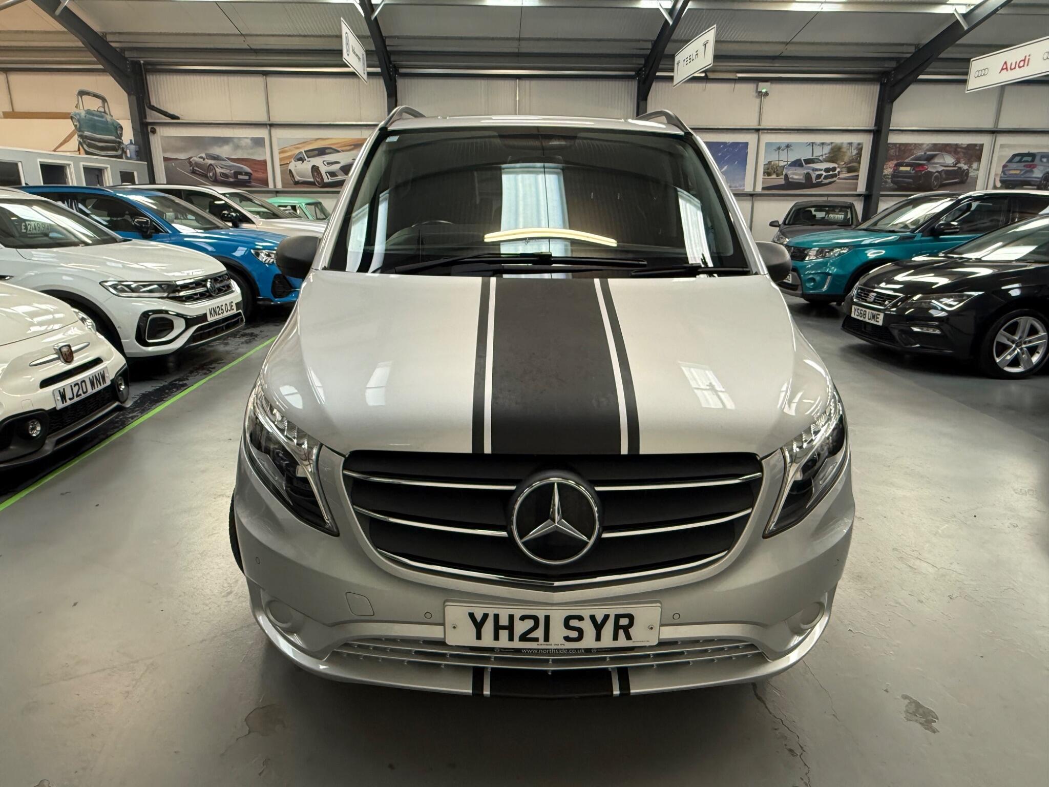 Mercedes-Benz Vito view 9