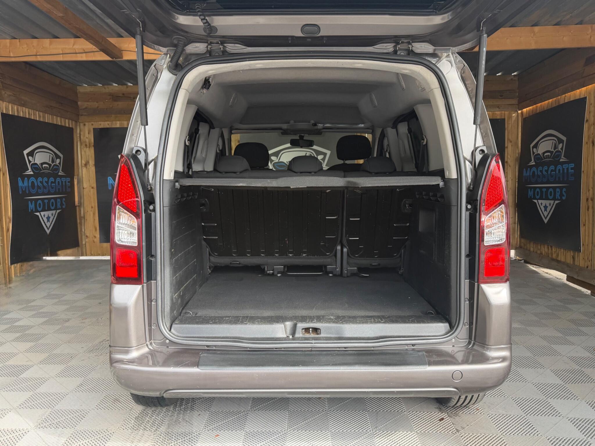 Peugeot Partner Tepee view 25