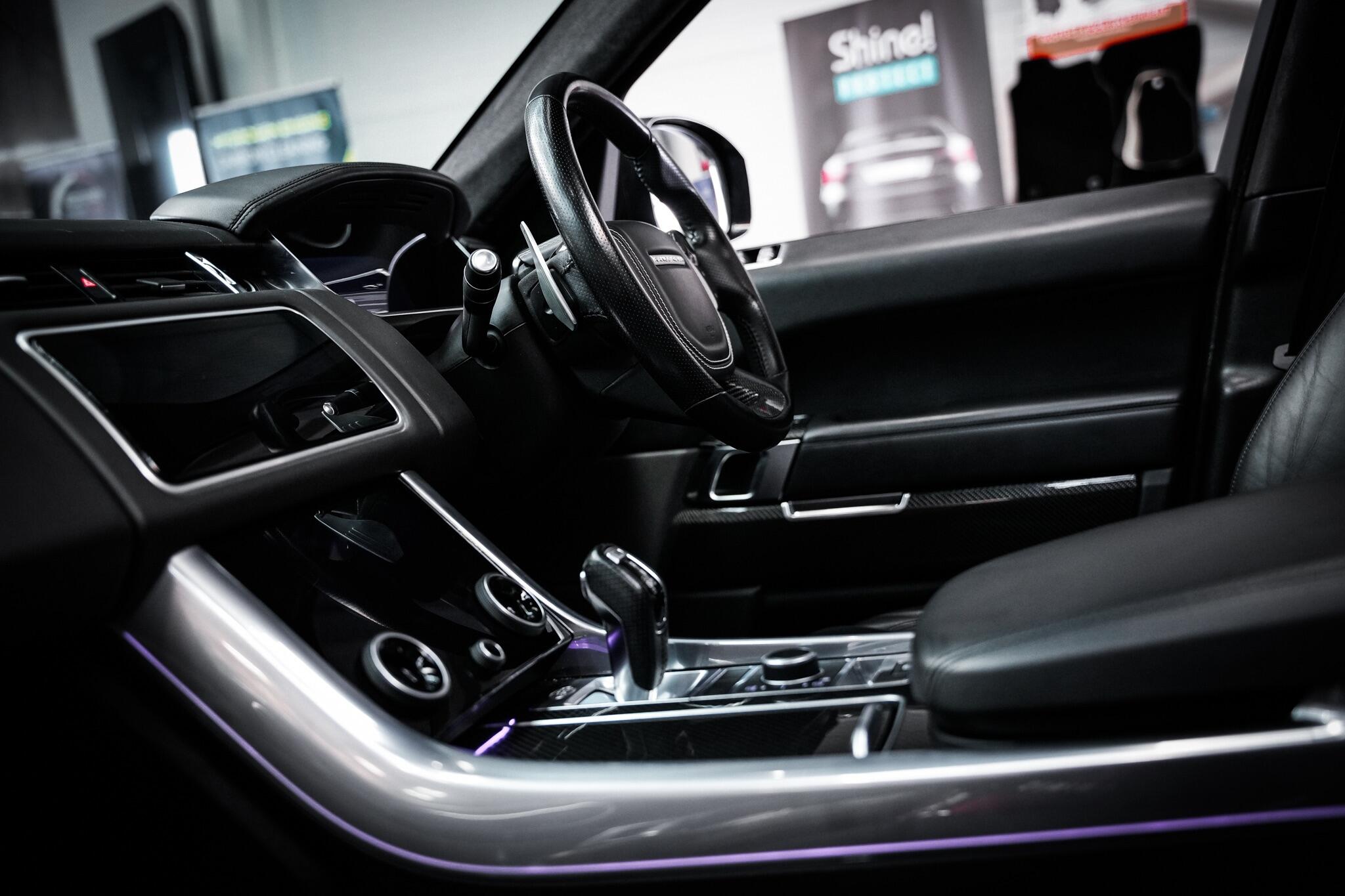 Land Rover Range Rover Sport view 3