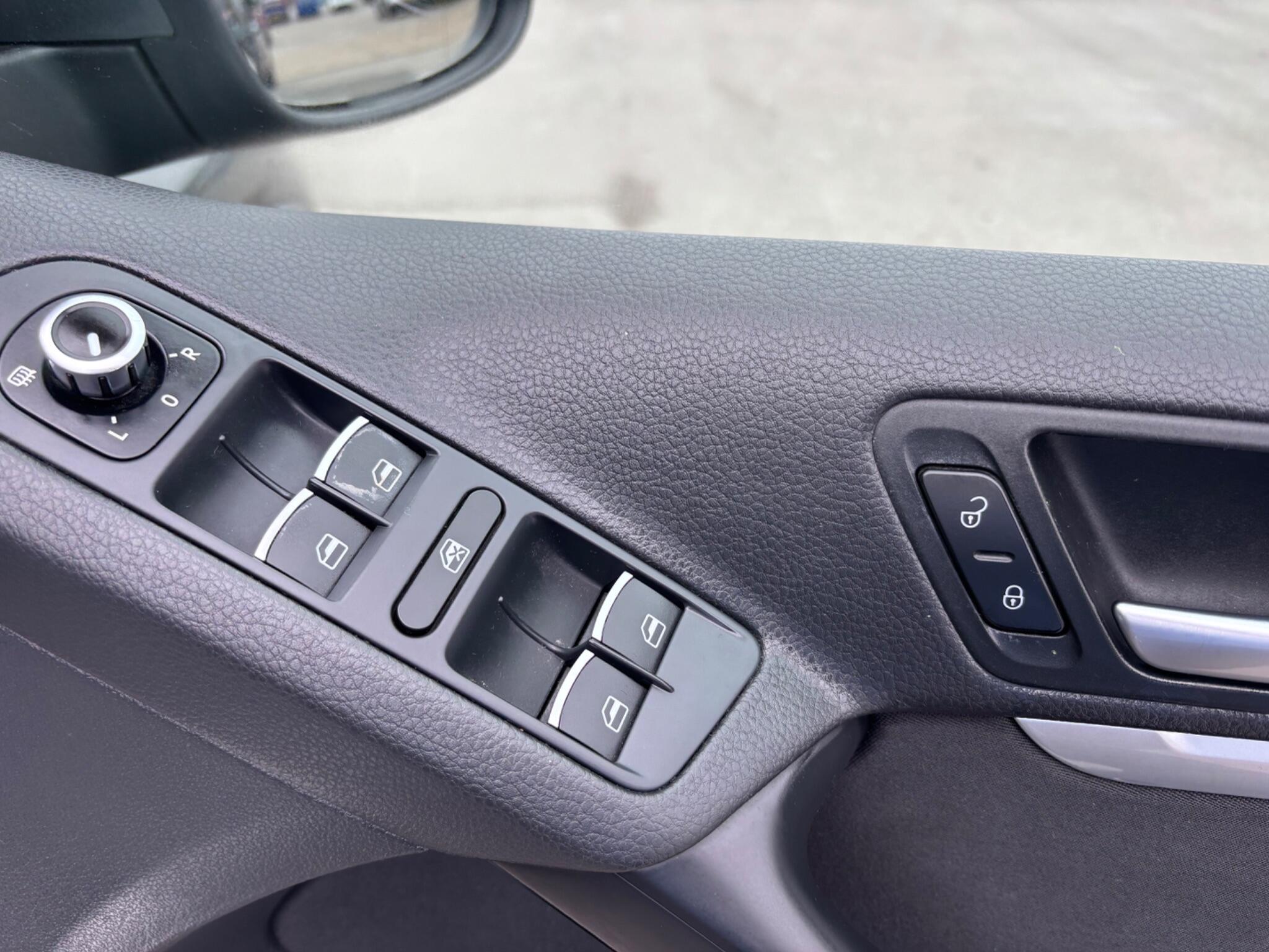 Volkswagen Tiguan view 36
