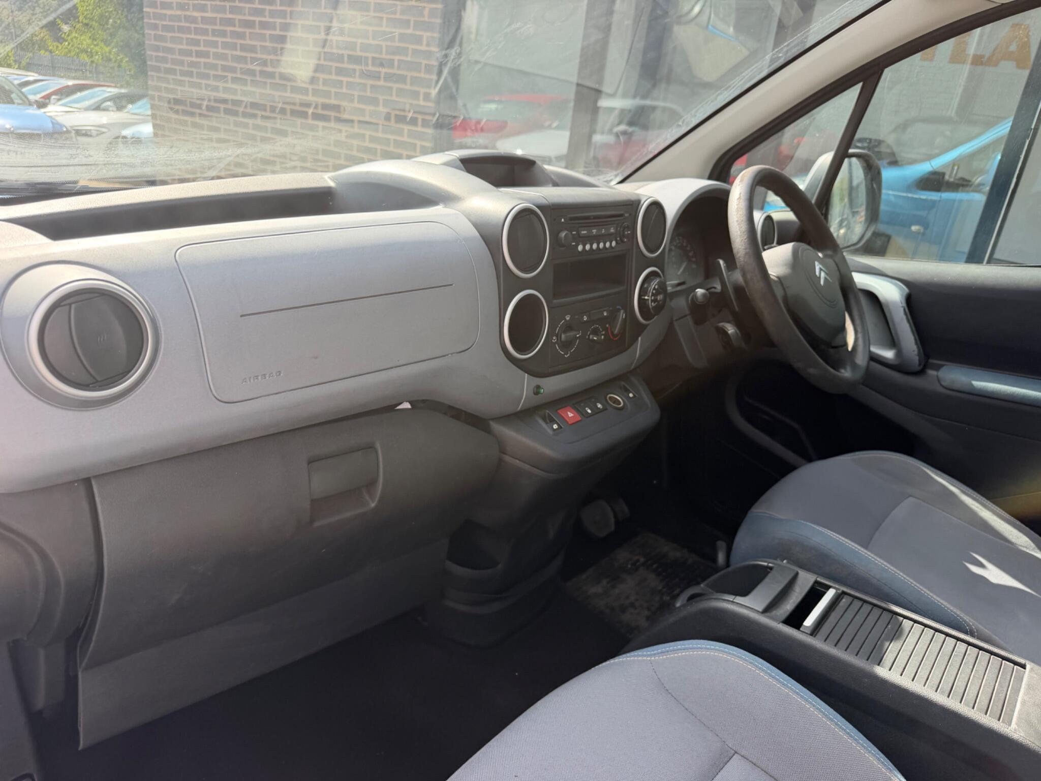 Citroen Berlingo view 15