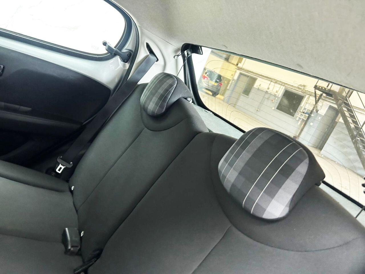 Peugeot 108 view 19